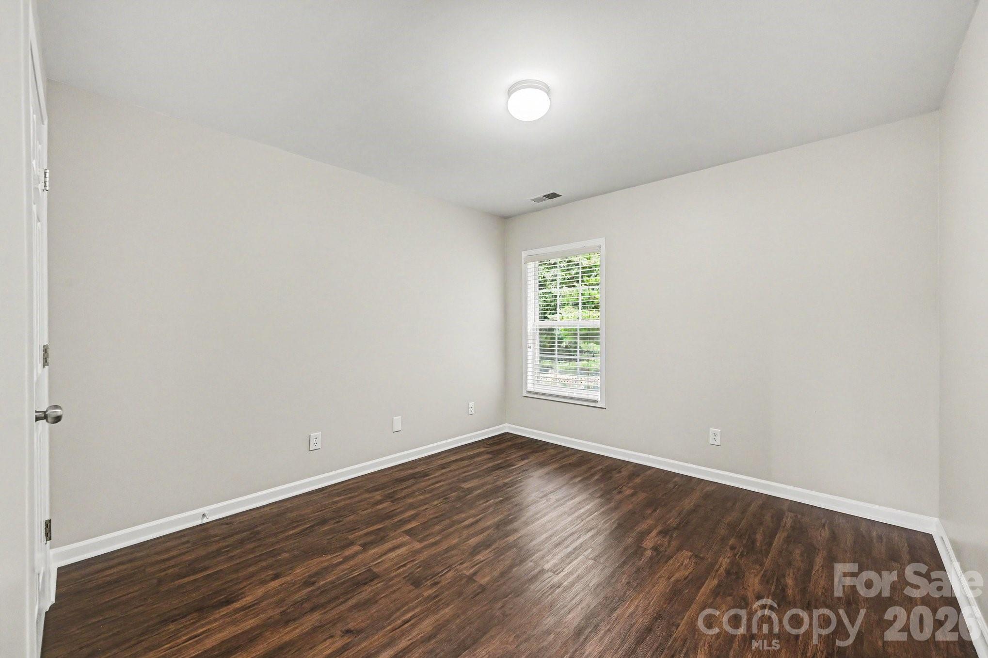 9839 Jeanette Circle Property Photo 19