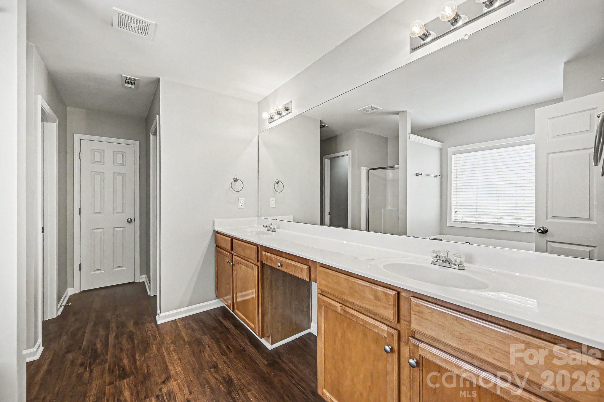 9839 Jeanette Circle Property Photo 23