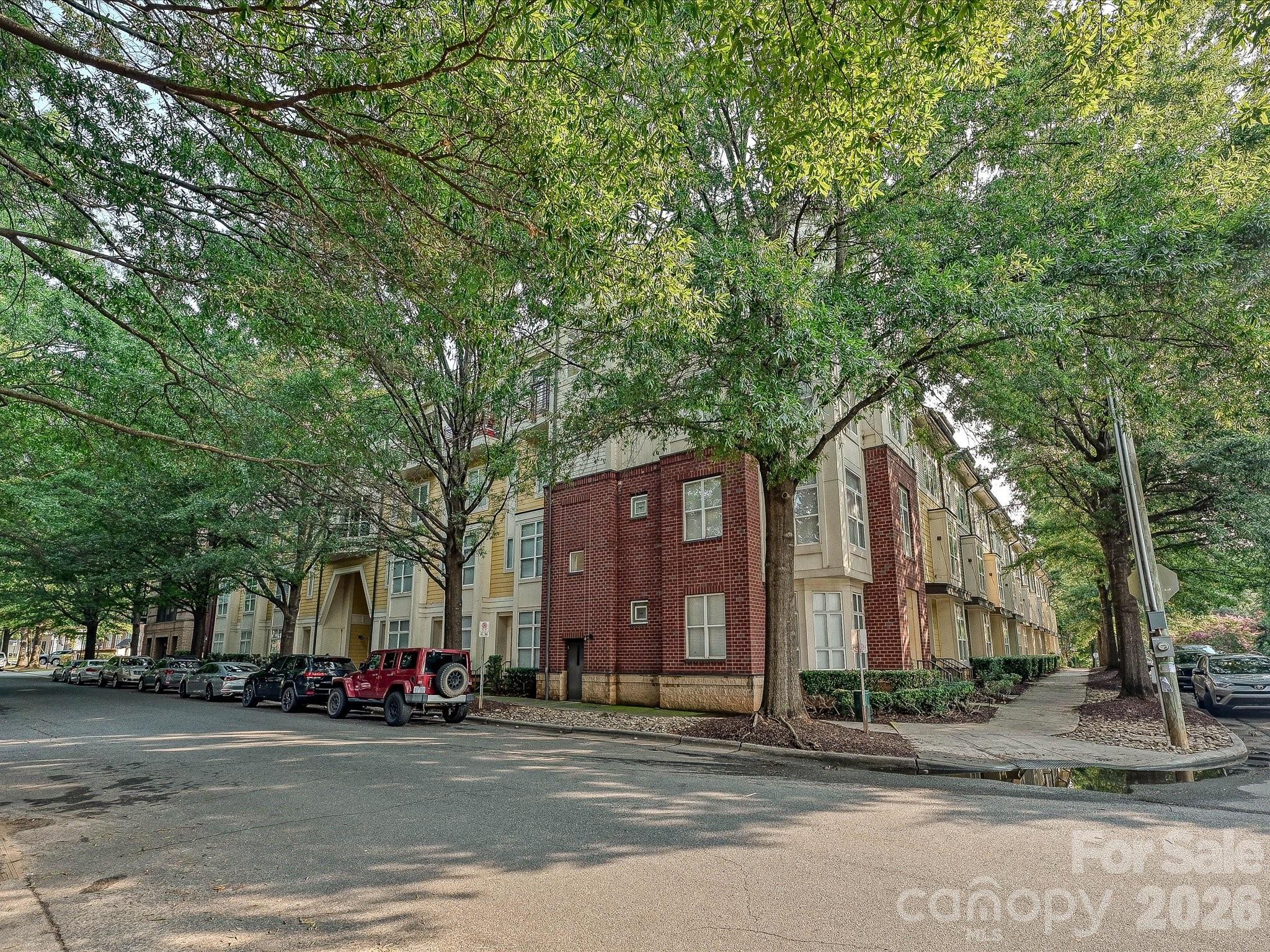 2125 Southend Drive 243 Property Photo 15