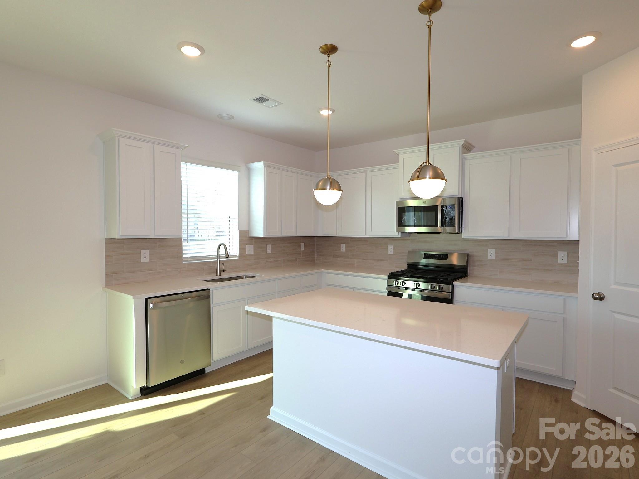 641 Willoughby Park Drive Property Photo 5