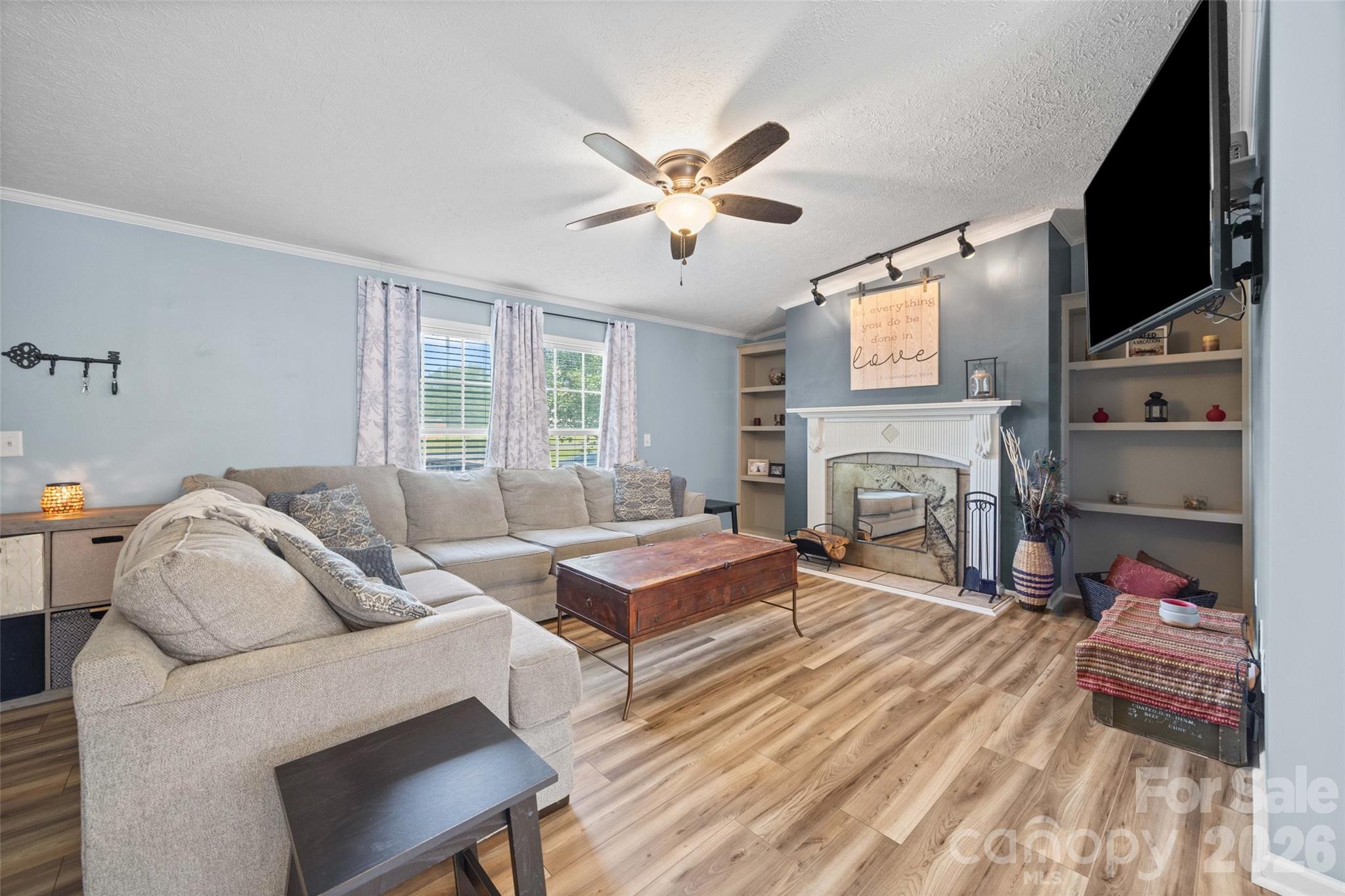 1080 Kellocreek Lane Property Photo 4