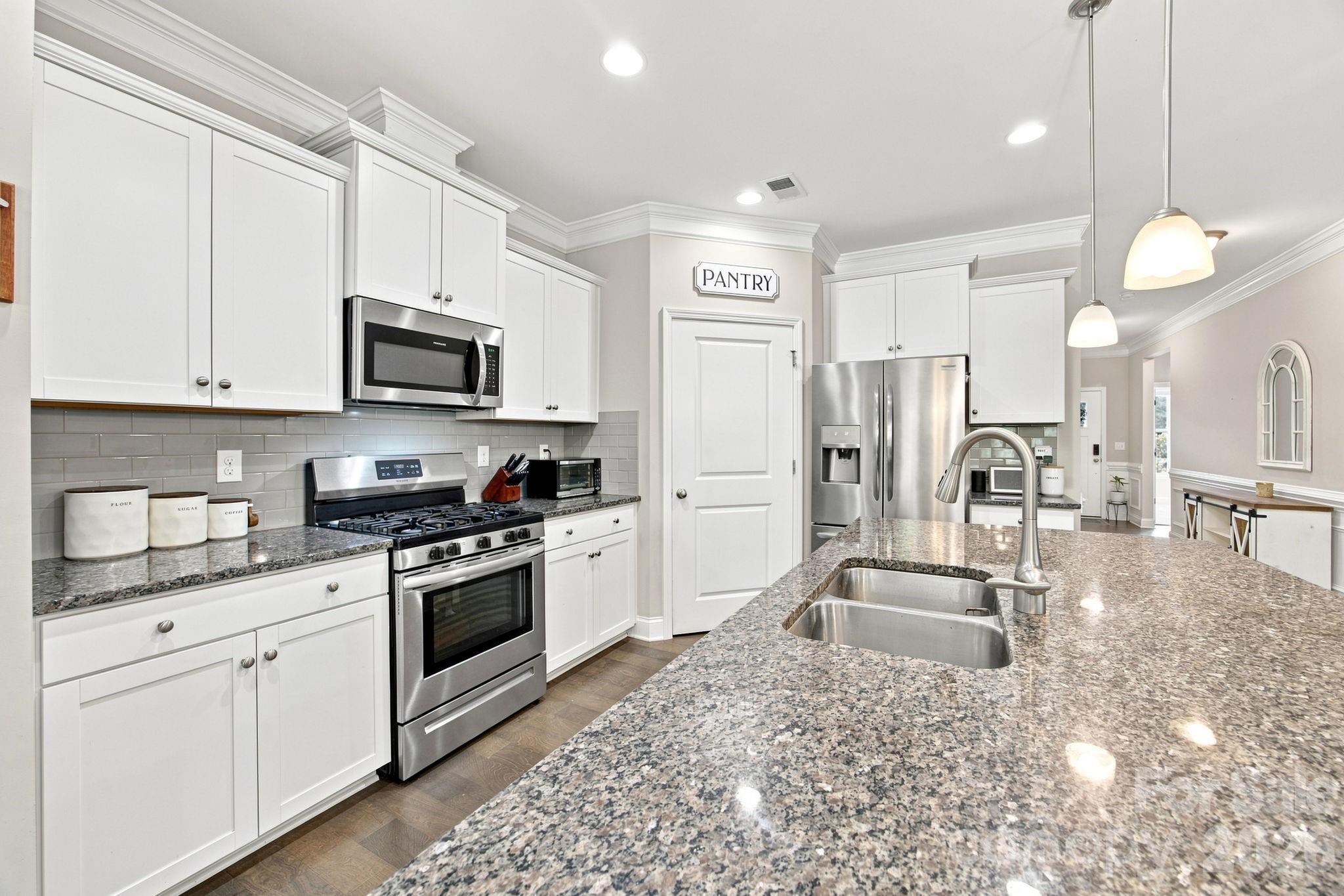 3785 Summer Haven Drive Property Photo 12