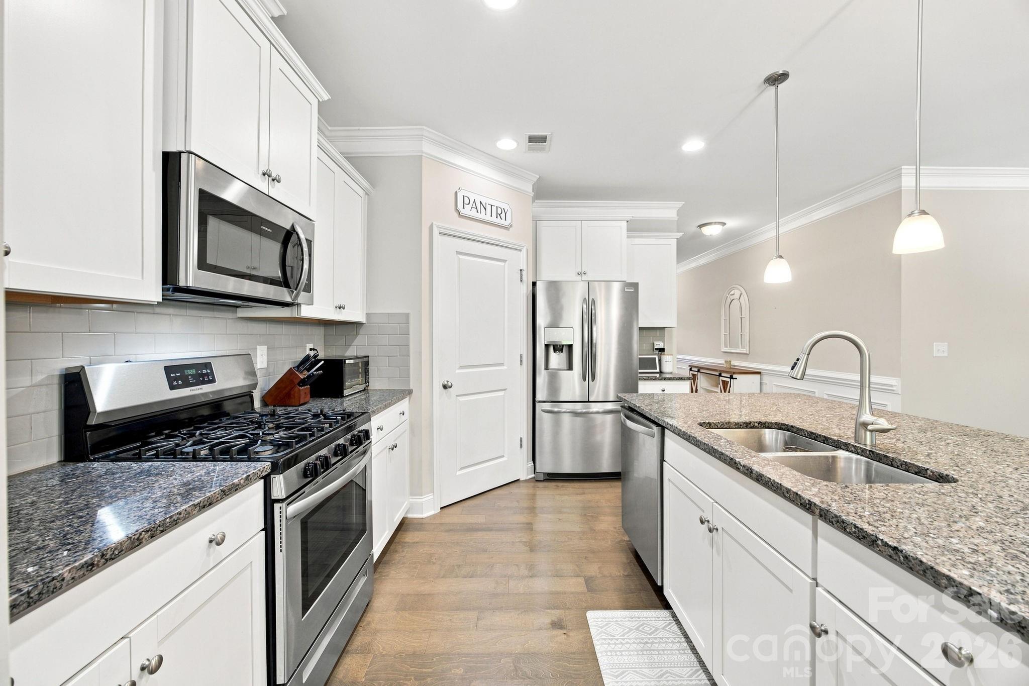 3785 Summer Haven Drive Property Photo 13