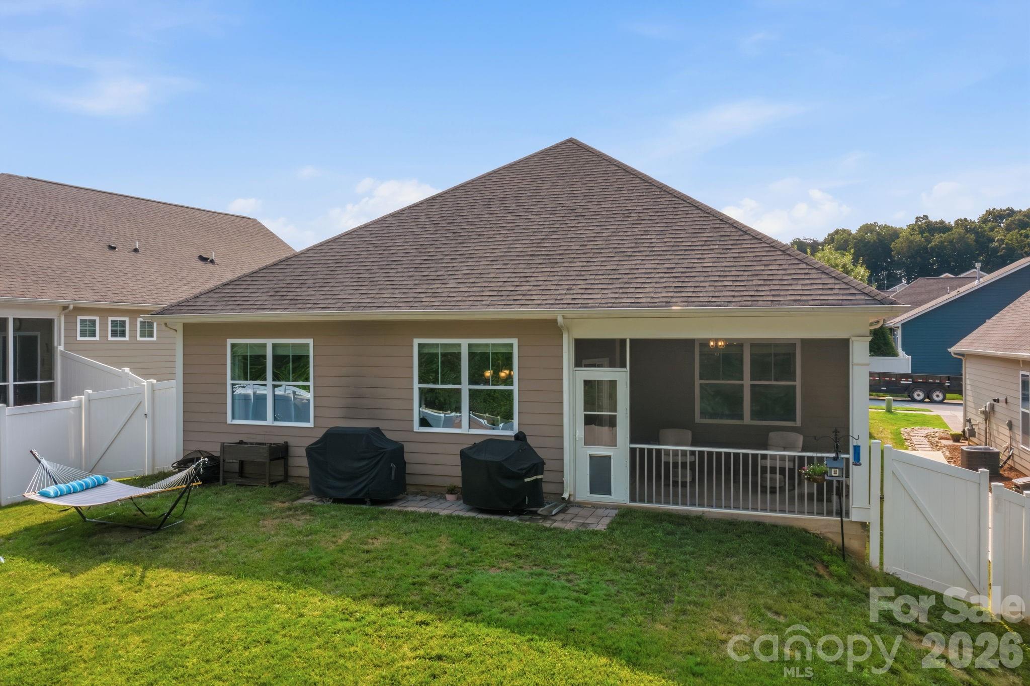 3785 Summer Haven Drive Property Photo 28