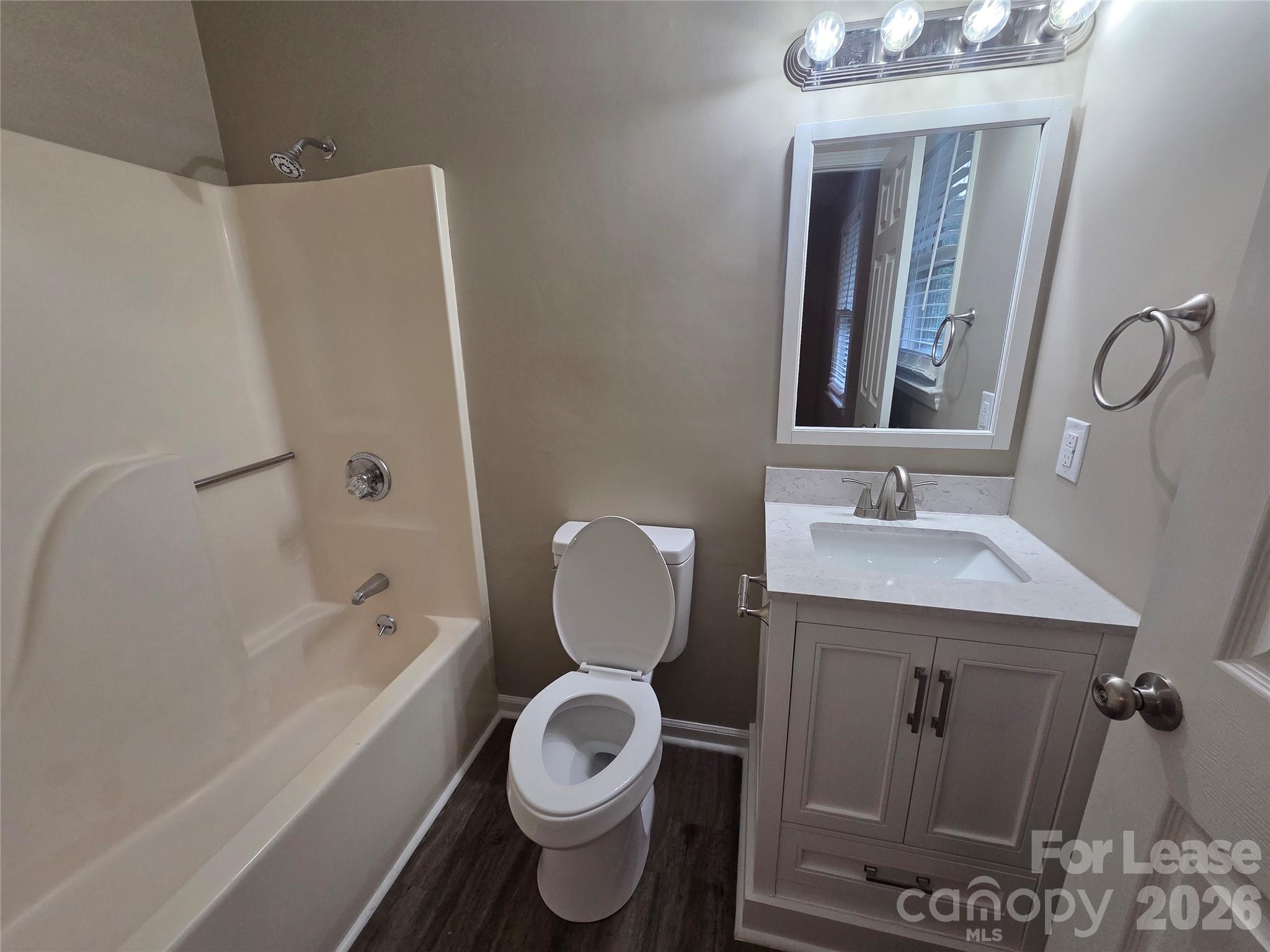 525 12th Street 30 Property Photo 8