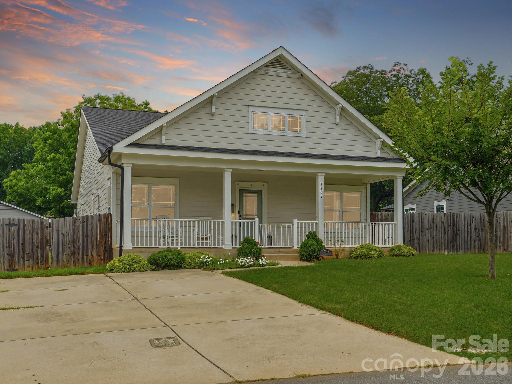 5309 Tarrywood Lane Property Photo 1