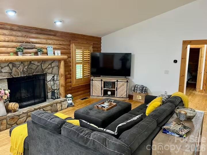 231 Fibber Magee Drive Property Photo 11