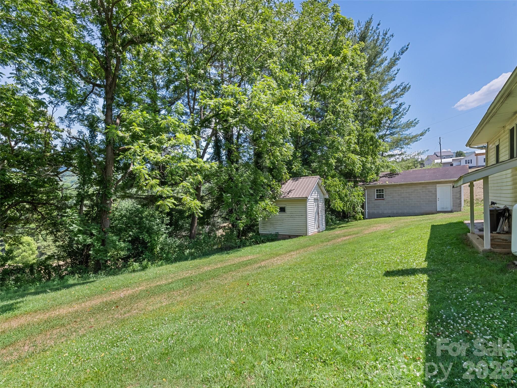 145 Haynes Cove Property Photo 7