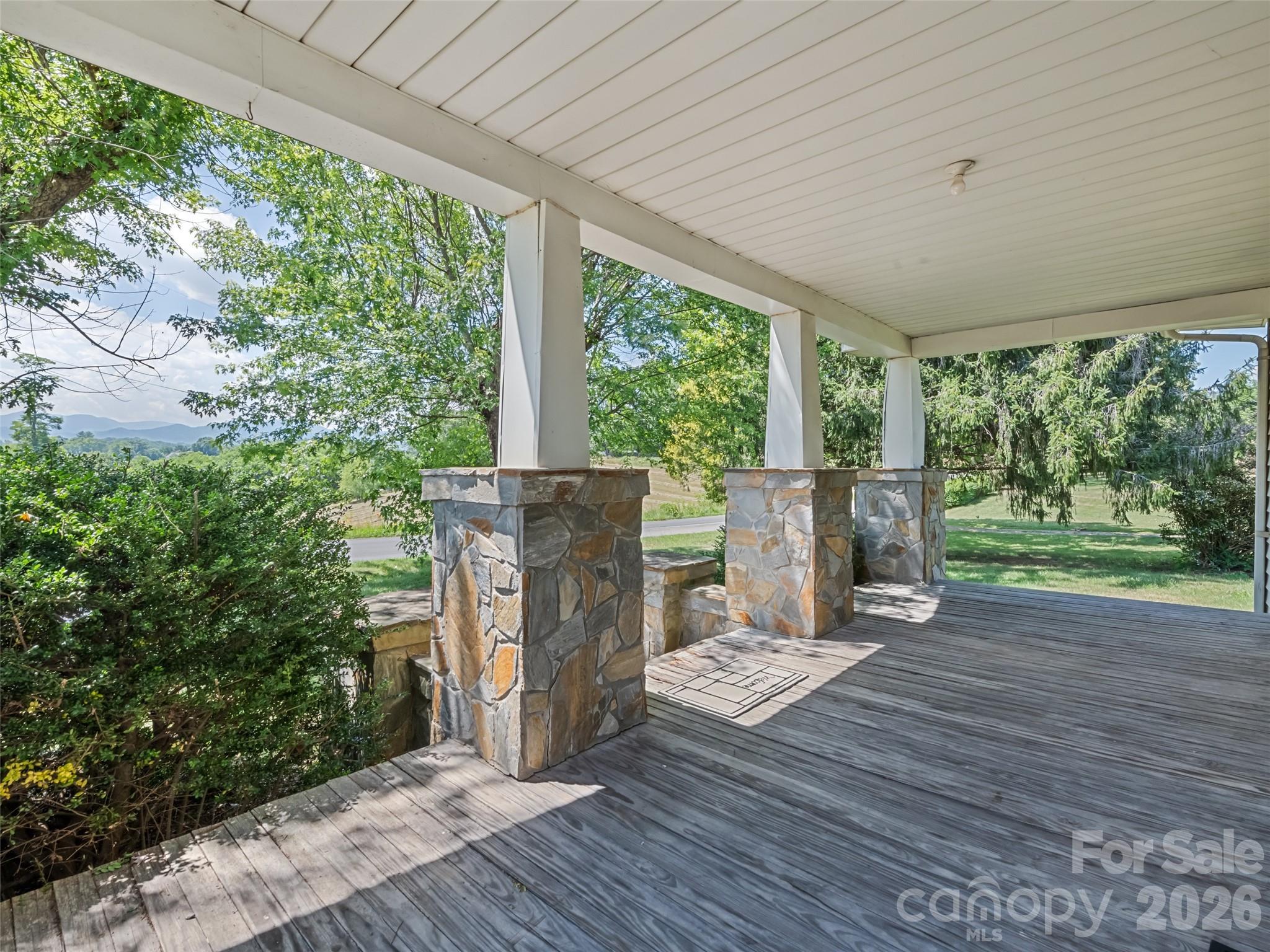145 Haynes Cove Property Photo 10