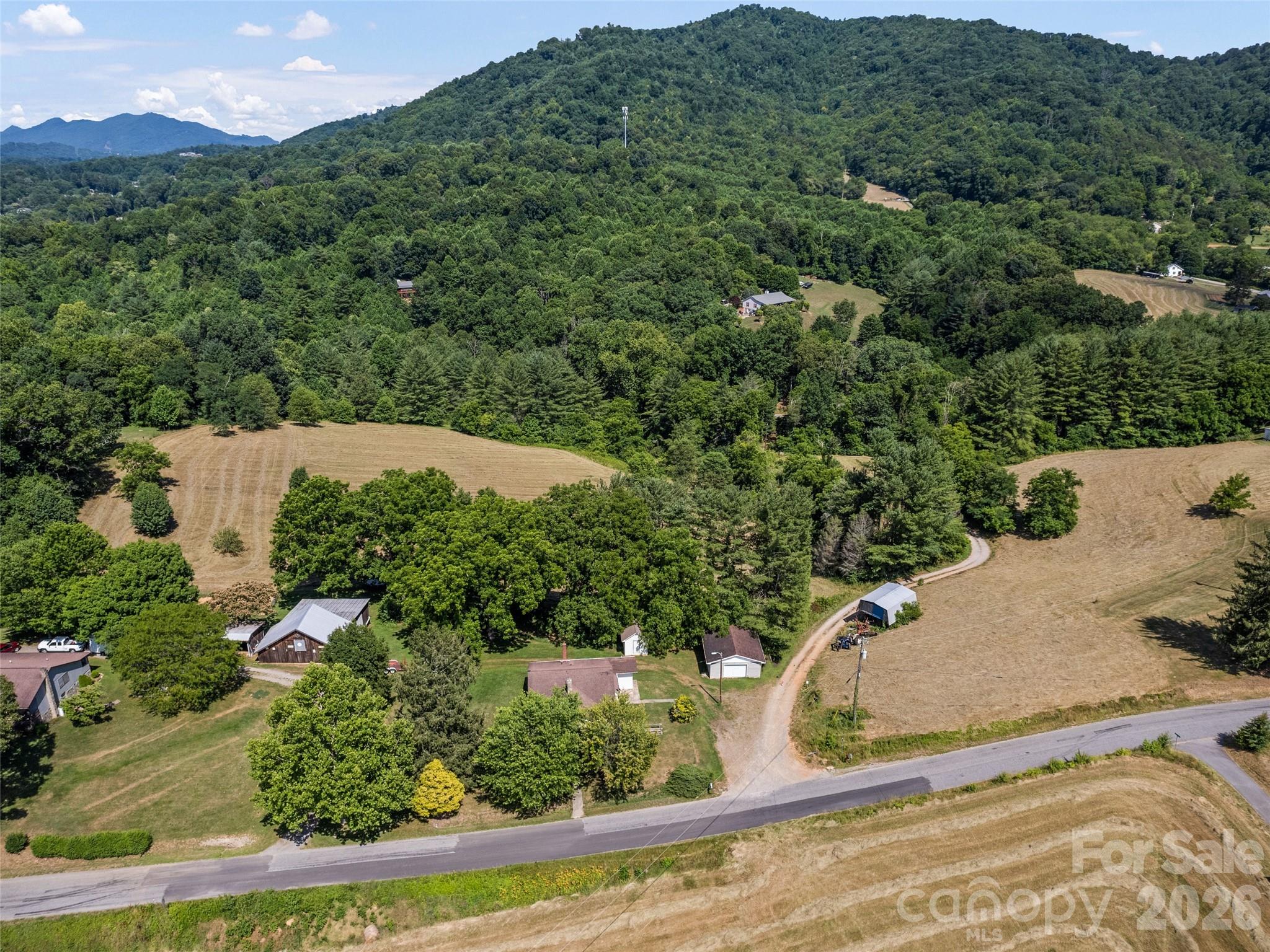 145 Haynes Cove Property Photo 12