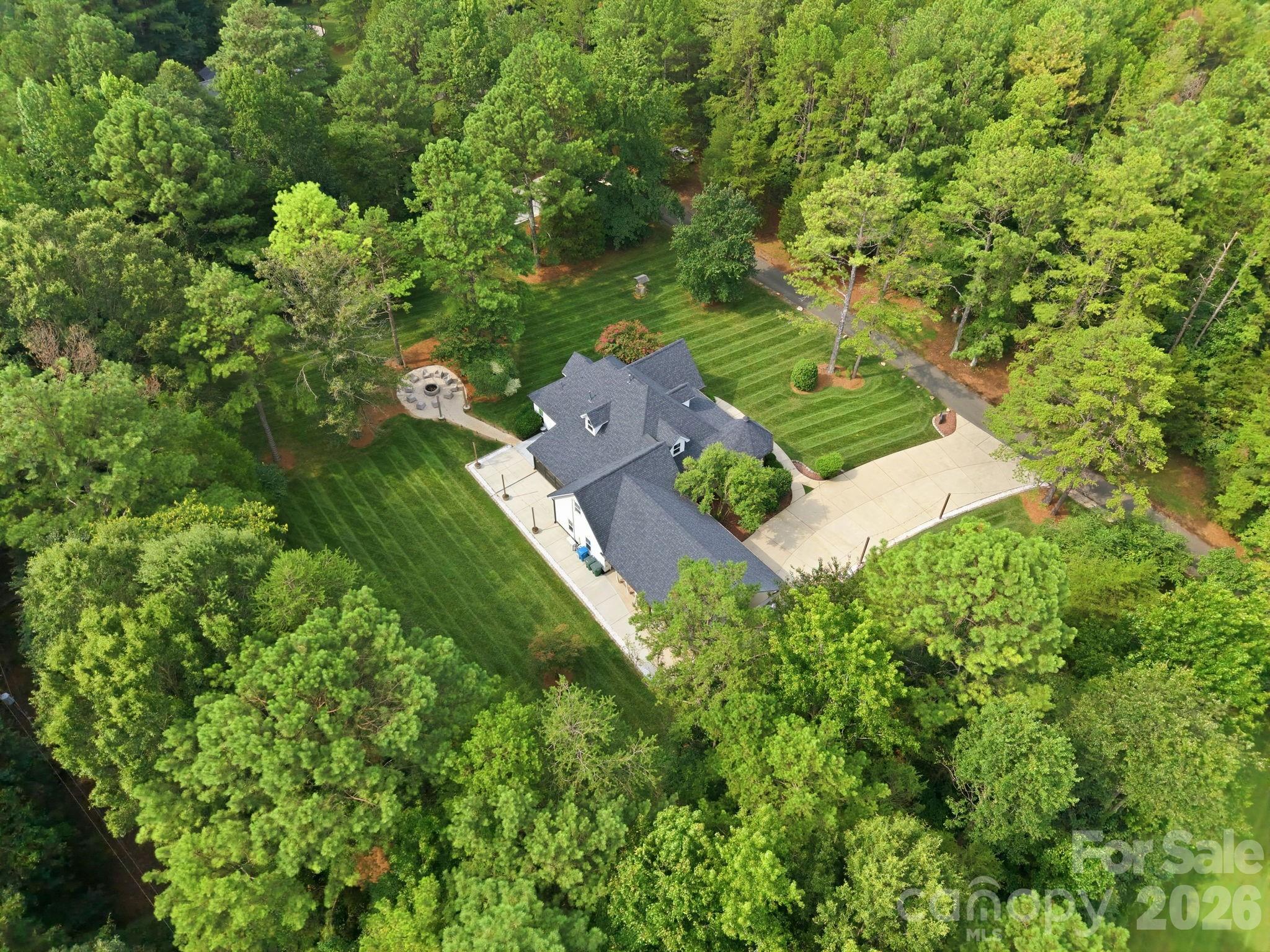 9544 Brief Road Property Photo 6