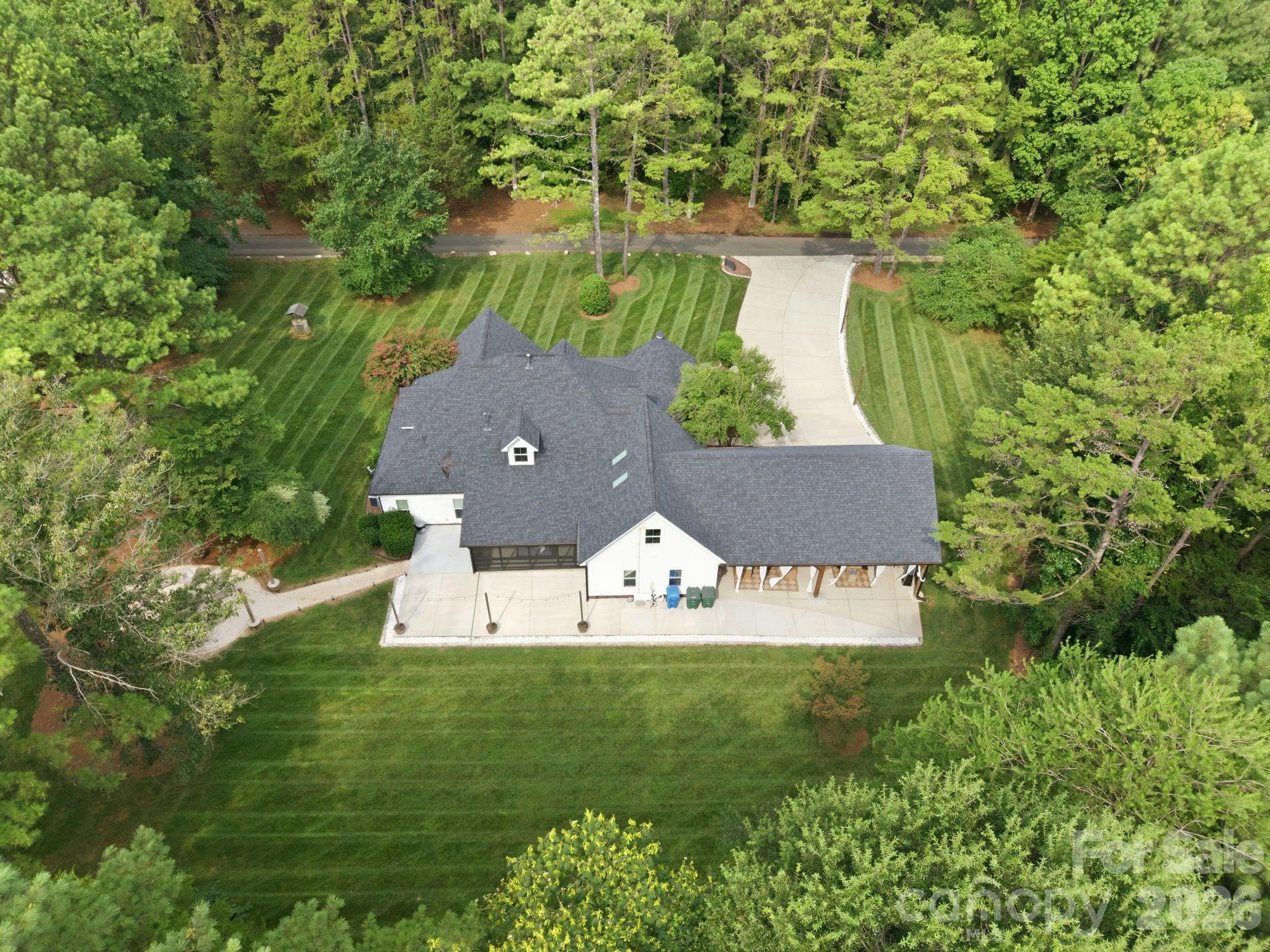9544 Brief Road Property Photo 7