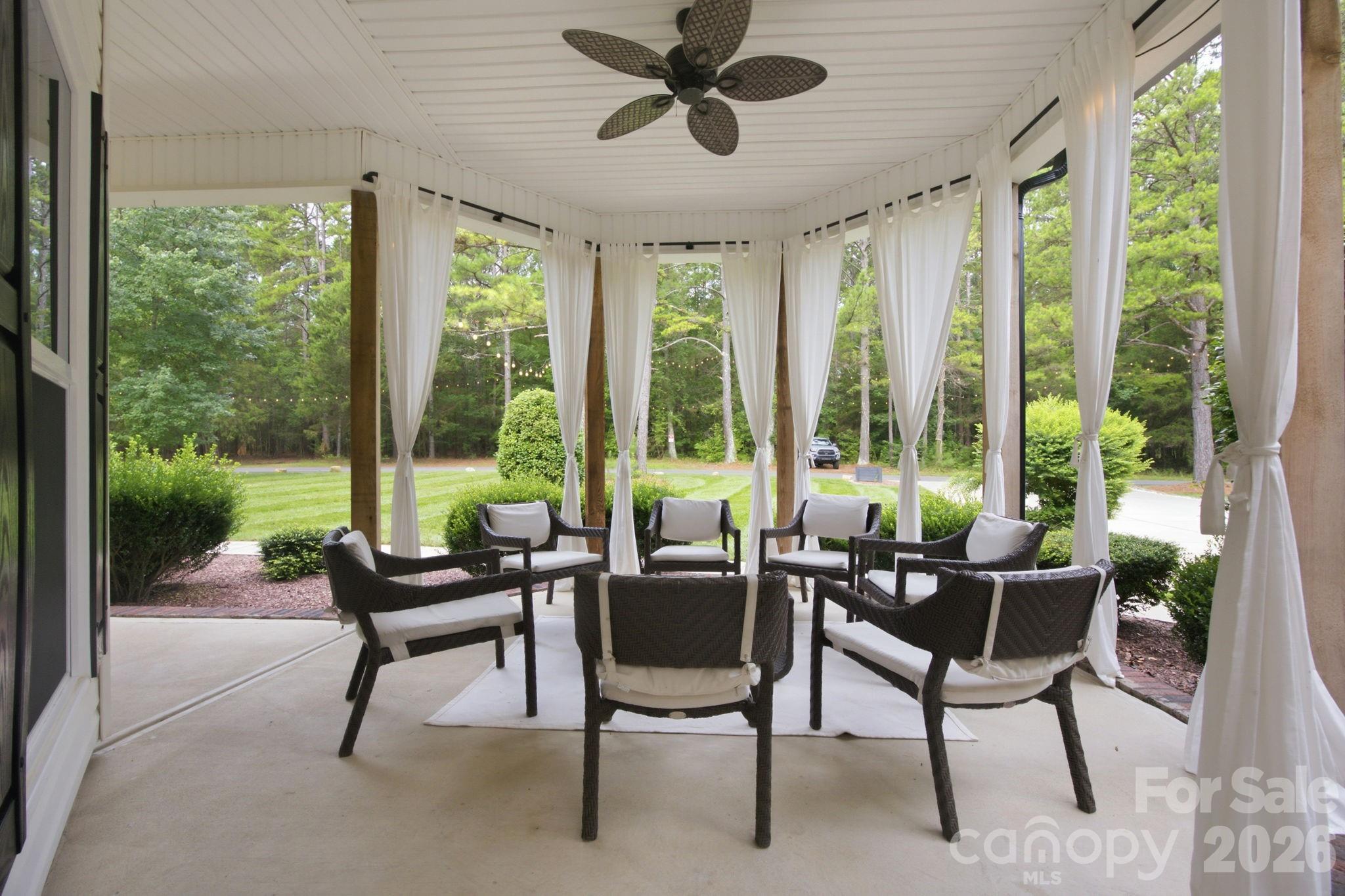 9544 Brief Road Property Photo 12