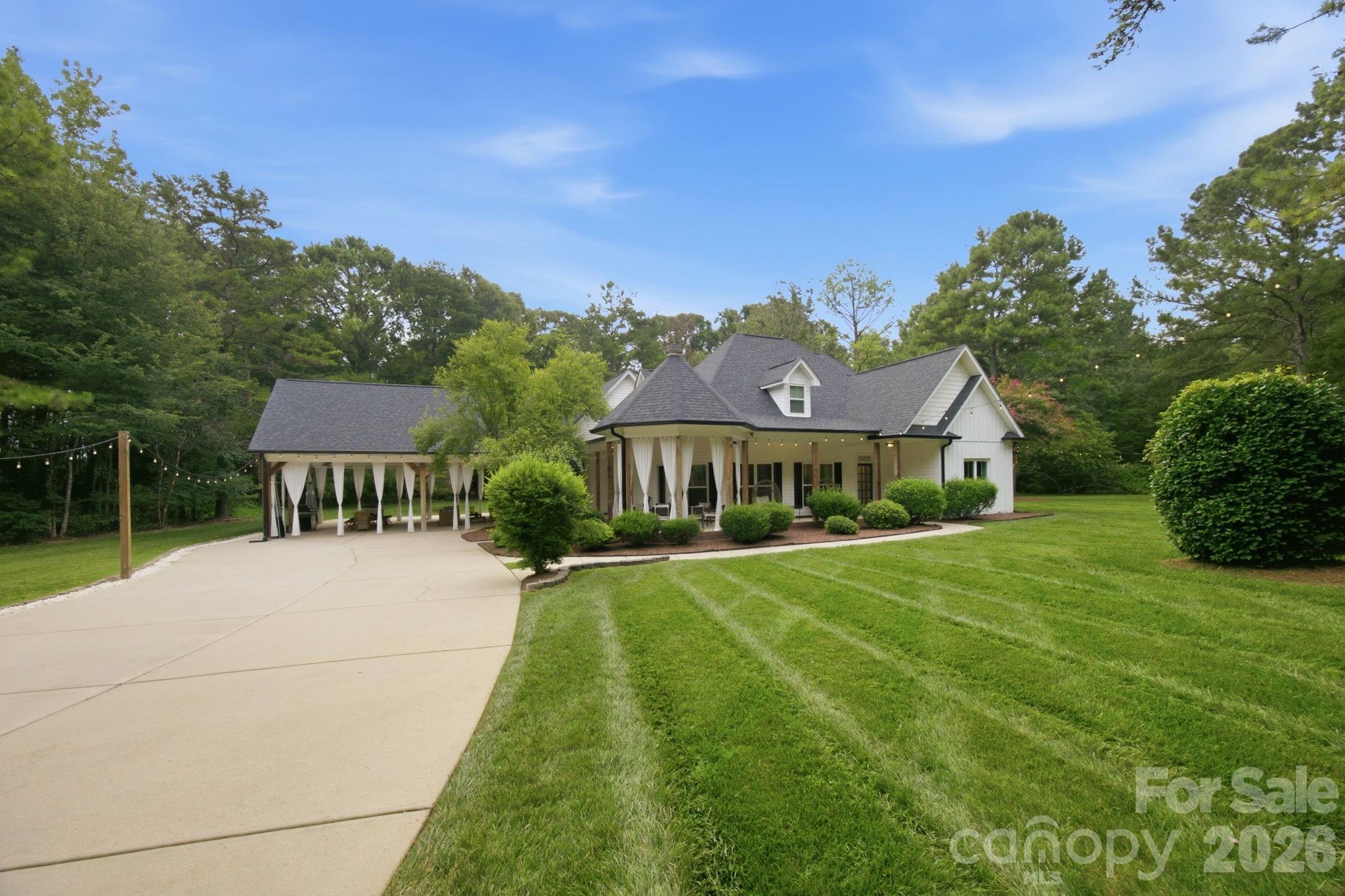 9544 Brief Road Property Photo 13