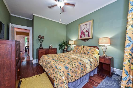 1532 The Plaza Property Photo 17