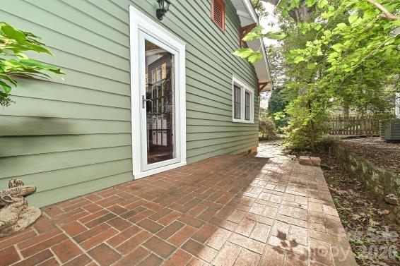 1532 The Plaza Property Photo 21