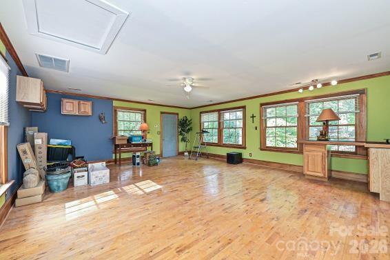 1532 The Plaza Property Photo 29