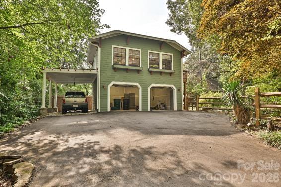 1532 The Plaza Property Photo 31