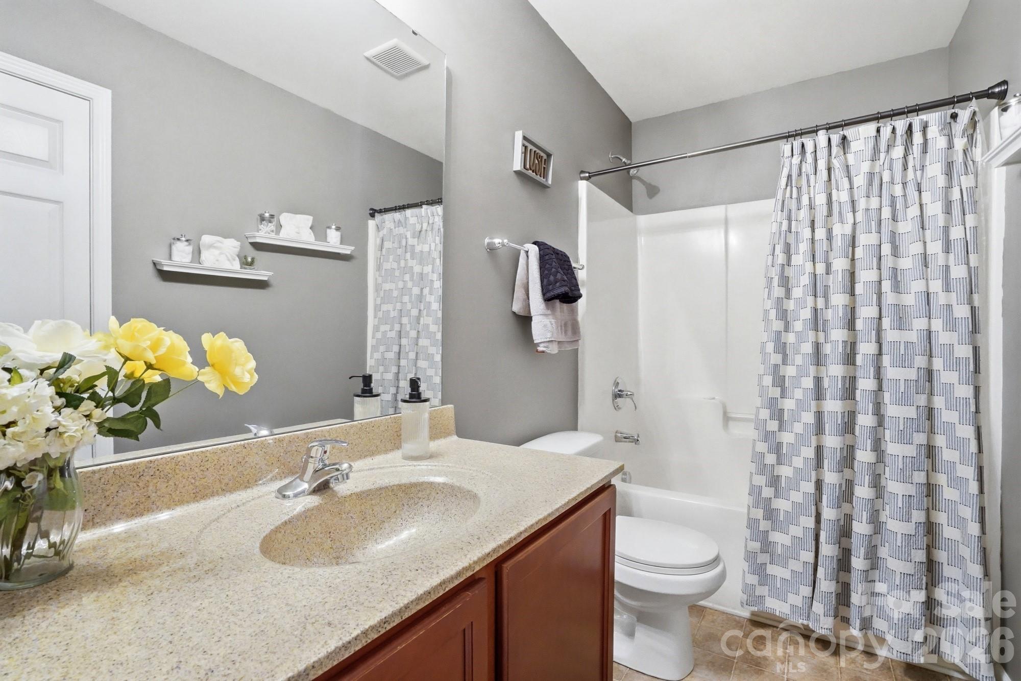 12119 Canal Drive Property Photo 14