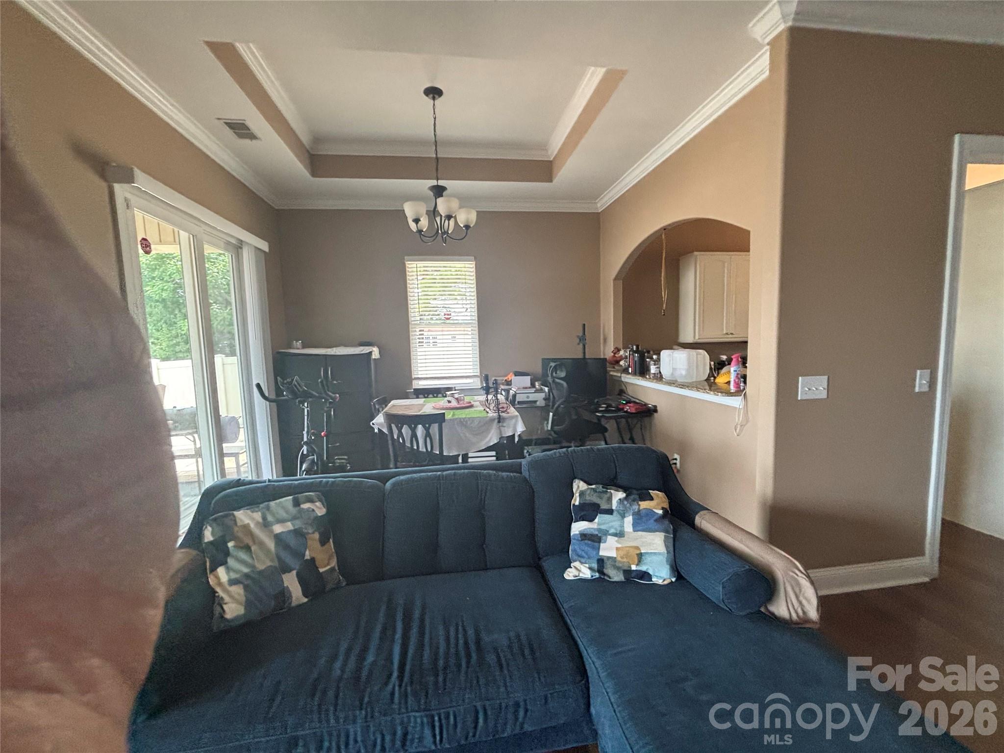 308 Glenridge Drive Property Photo 7