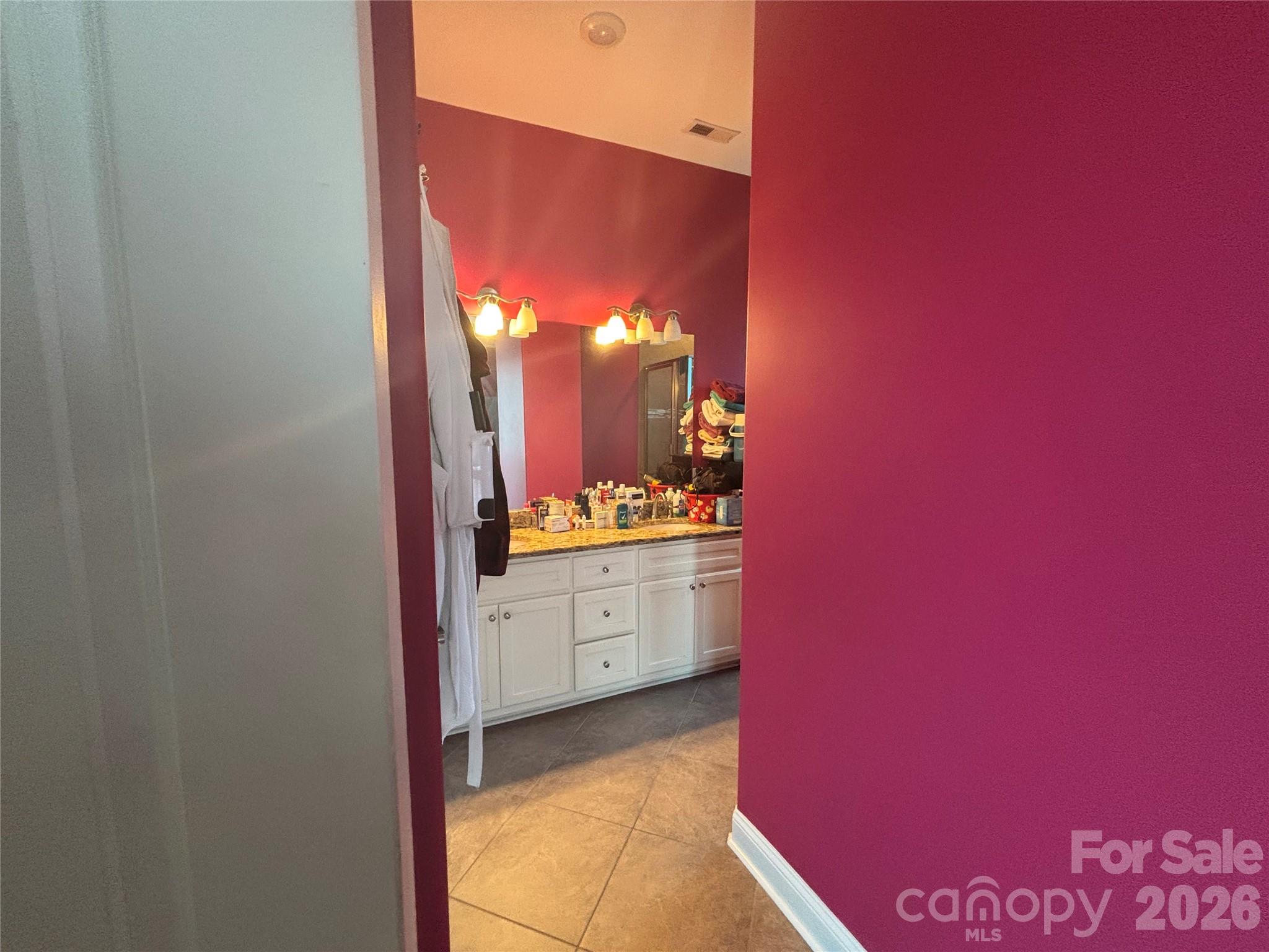 308 Glenridge Drive Property Photo 13