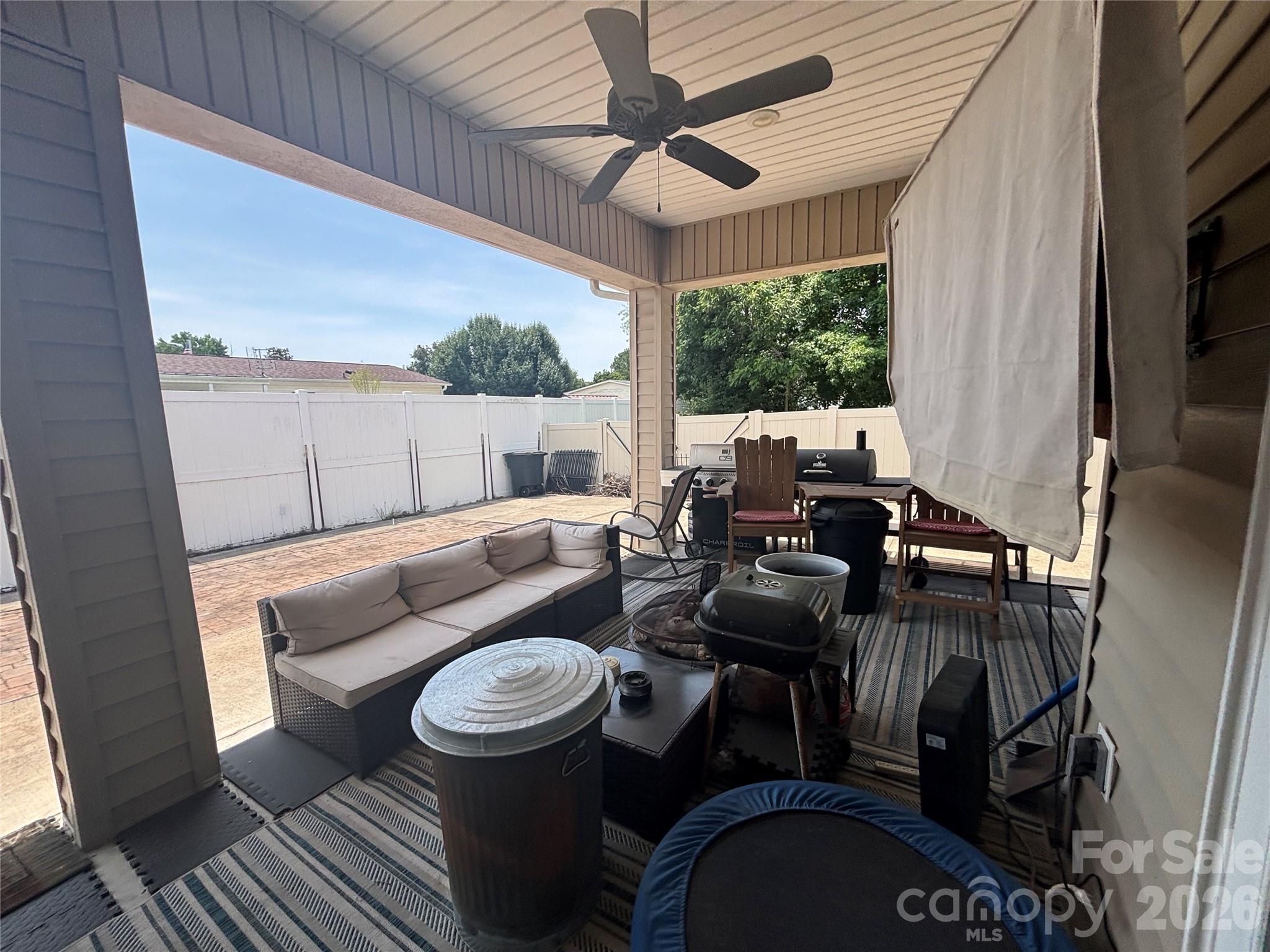 308 Glenridge Drive Property Photo 17