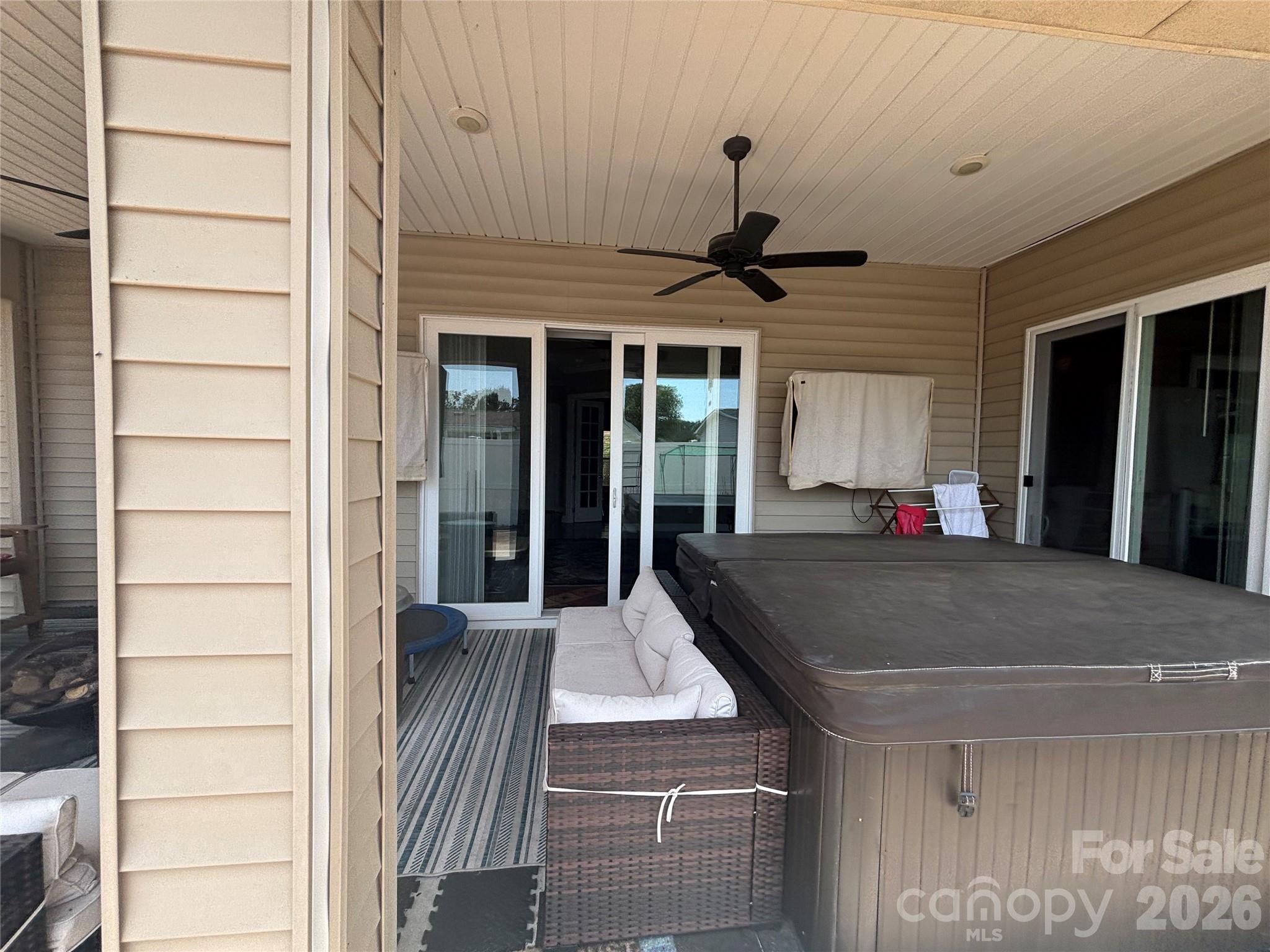 308 Glenridge Drive Property Photo 18
