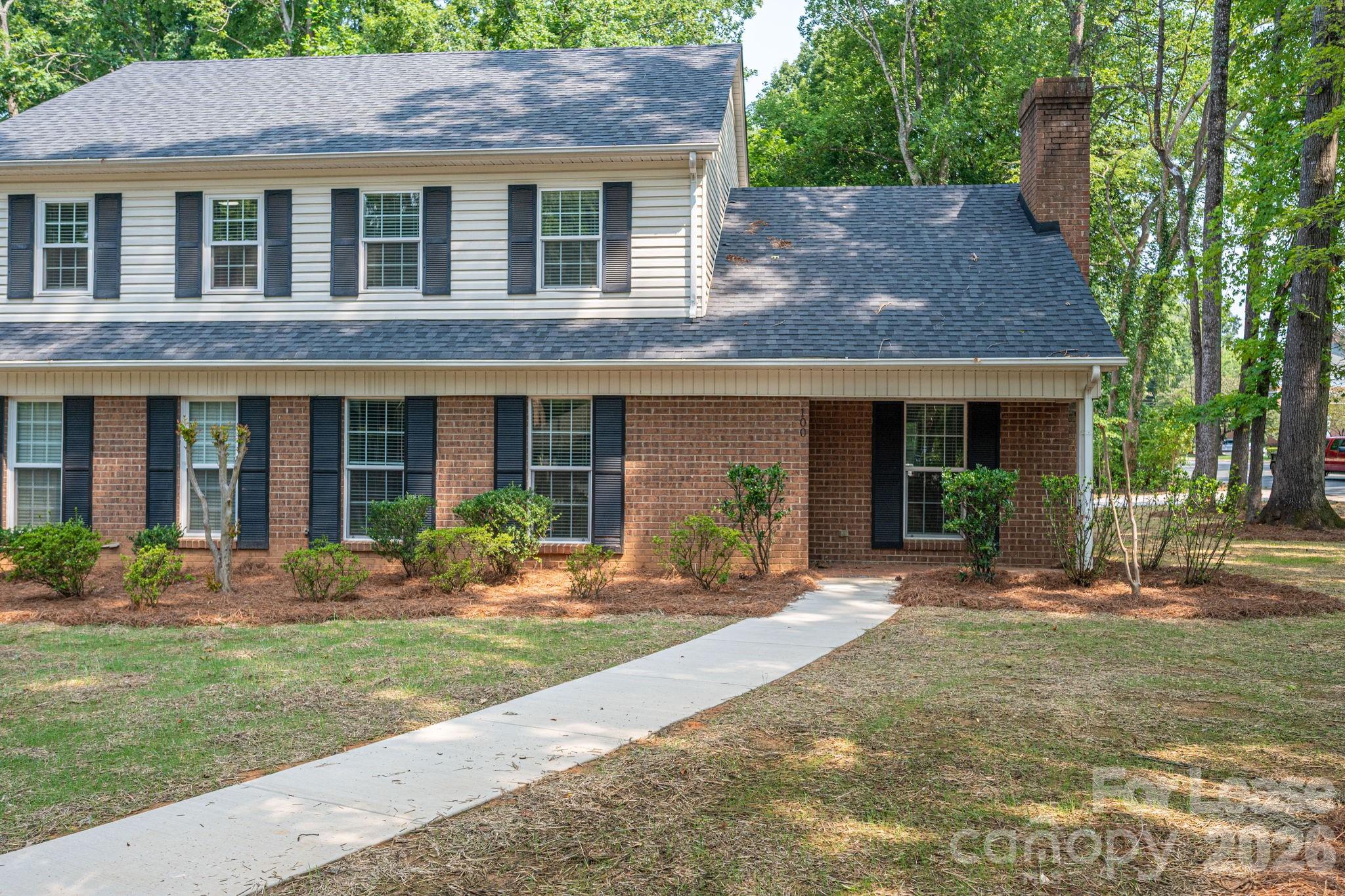 100 Cabell Way Property Photo 1