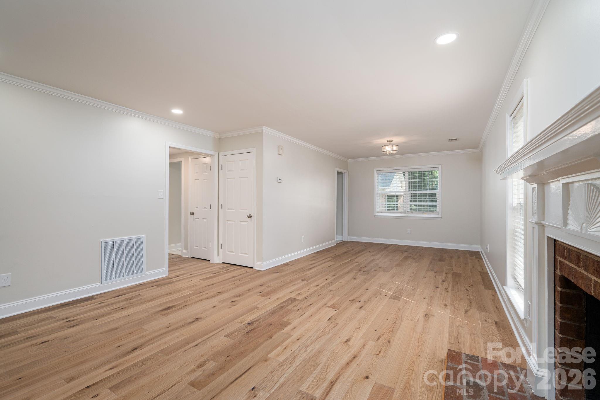100 Cabell Way Property Photo 4