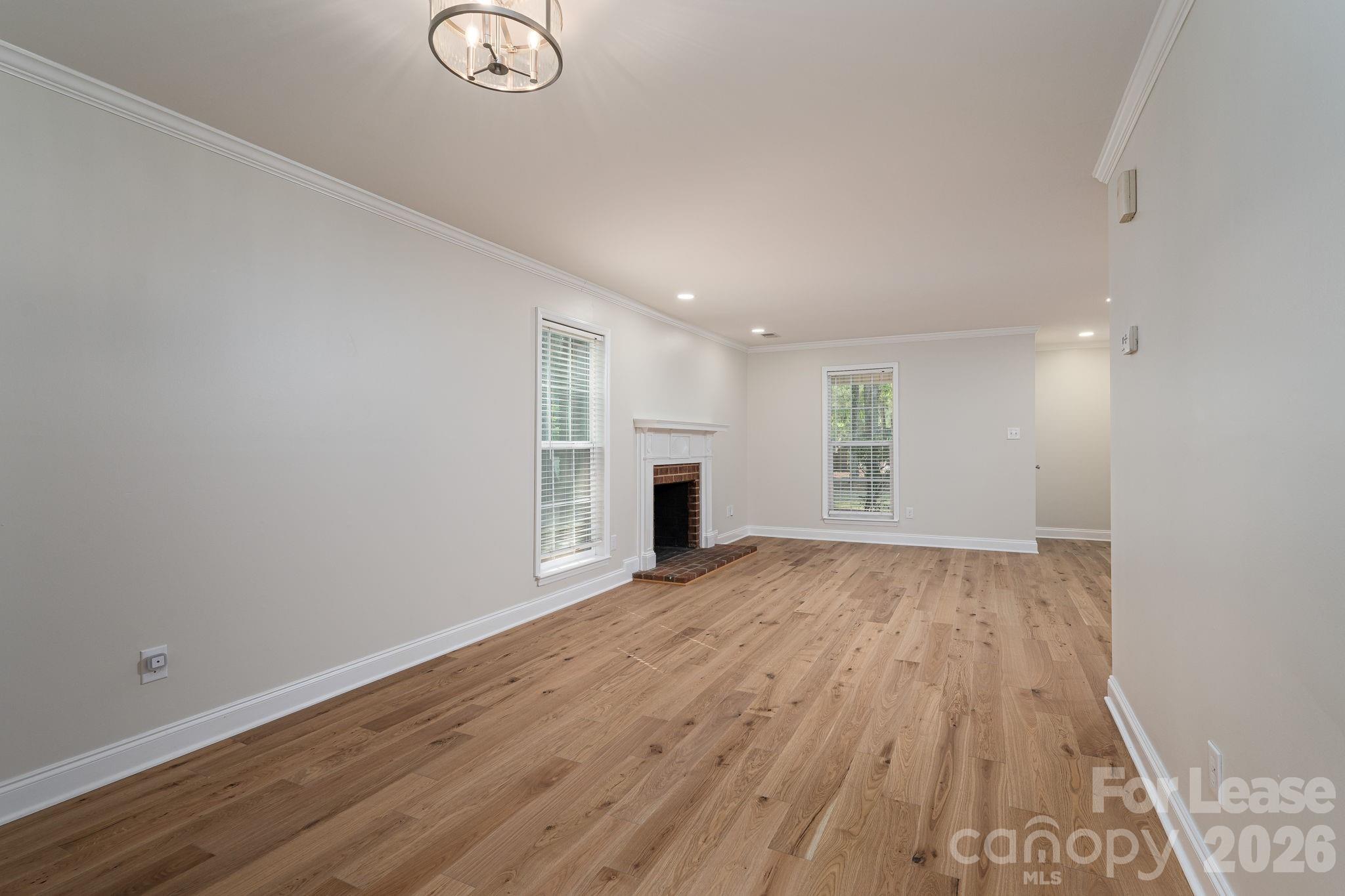 100 Cabell Way Property Photo 5