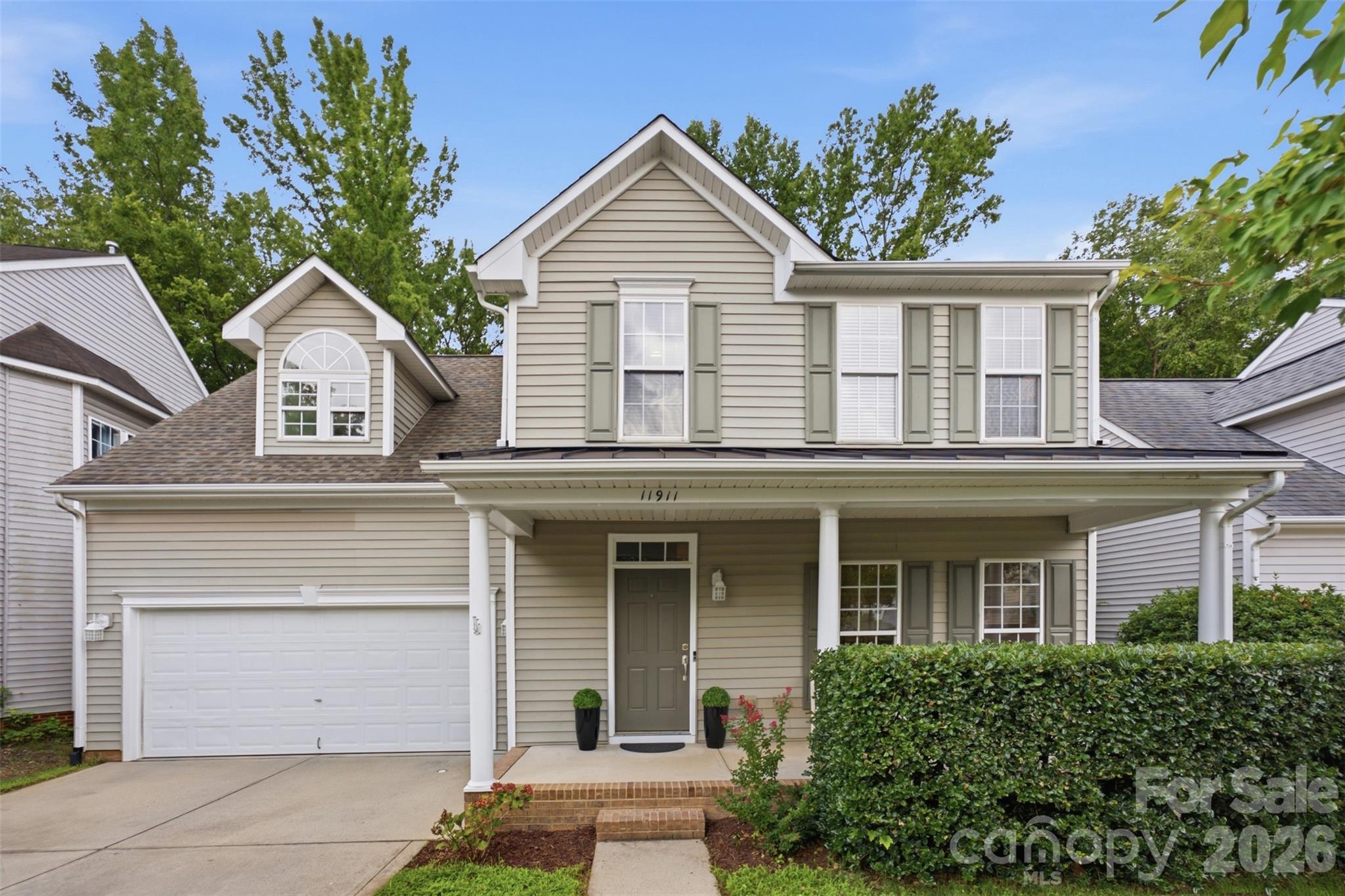 11911 Royal Castle Court Property Photo 2