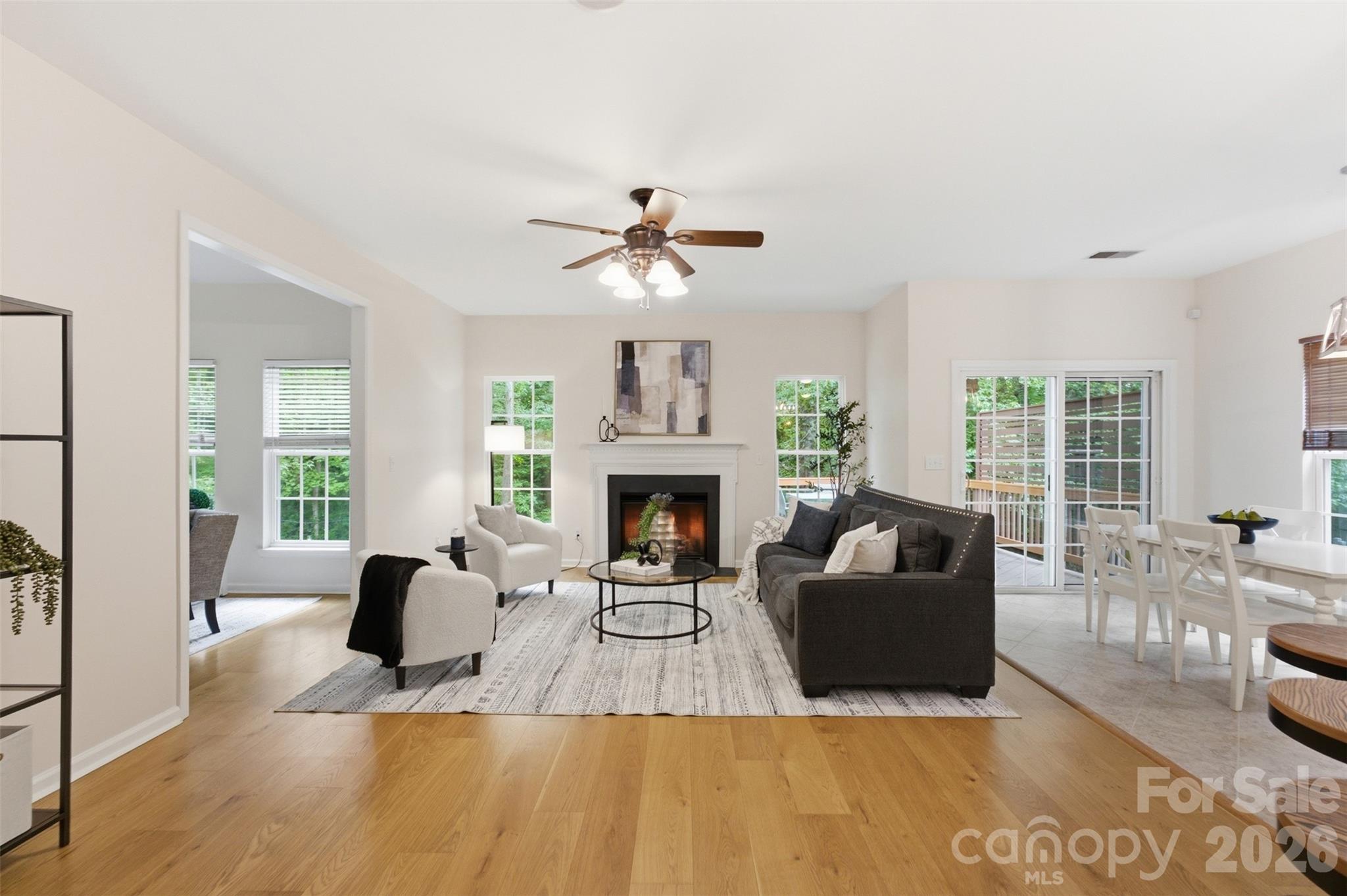 11911 Royal Castle Court Property Photo 9