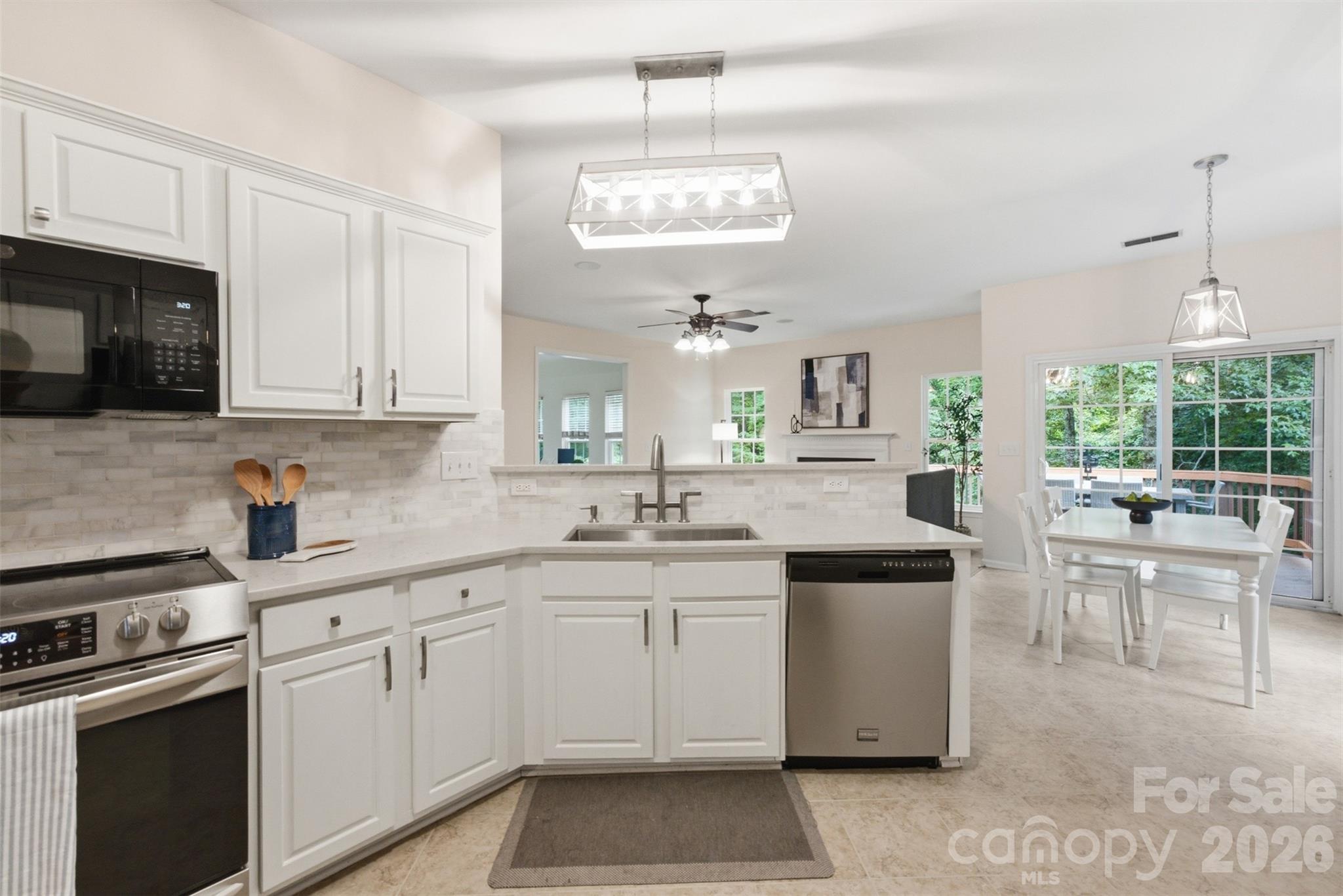 11911 Royal Castle Court Property Photo 19