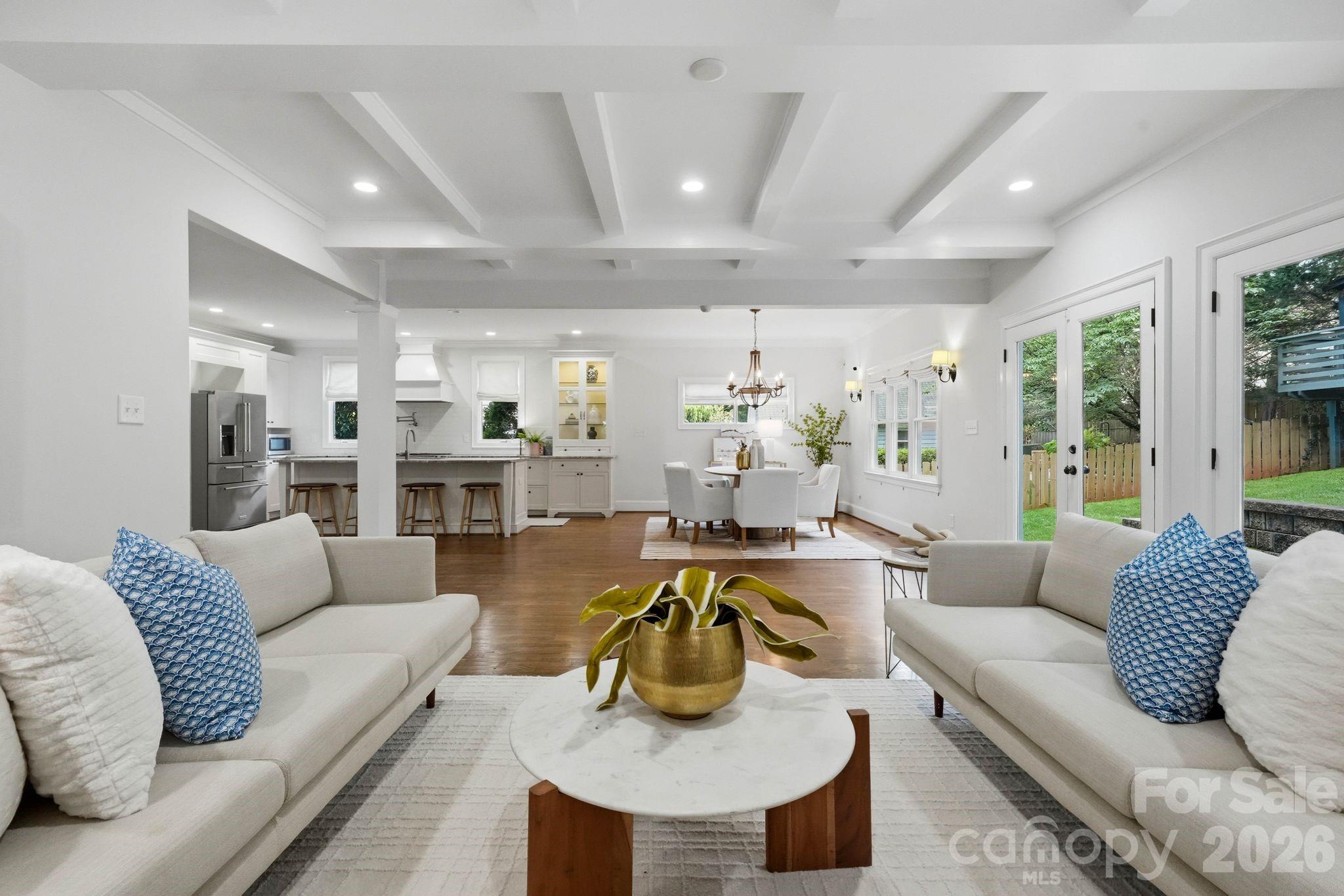 2013 Victorian Place Property Photo 2