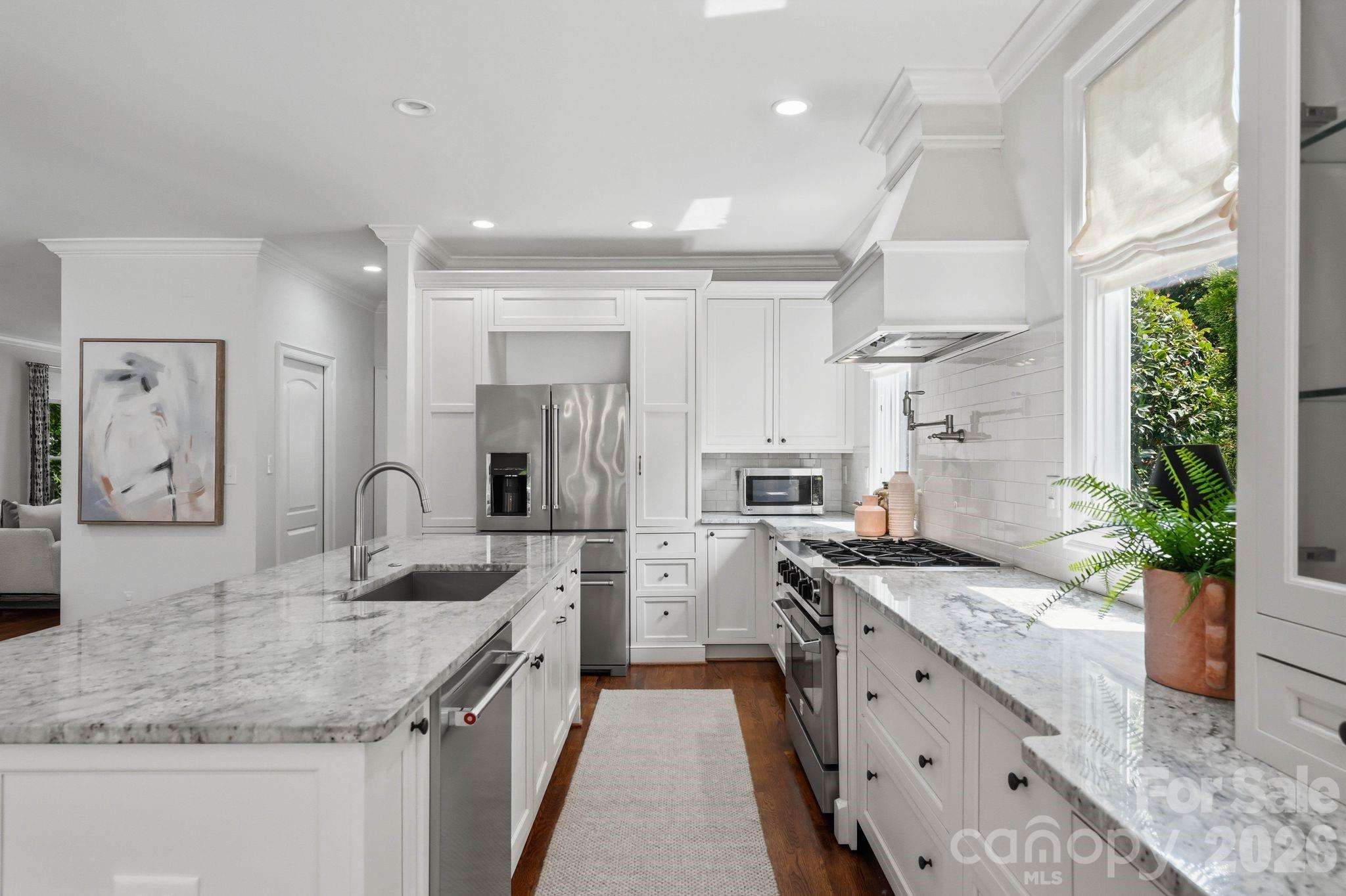 2013 Victorian Place Property Photo 20