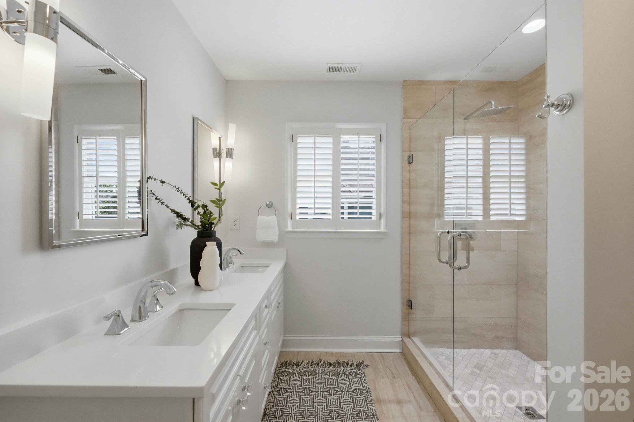 2013 Victorian Place Property Photo 24