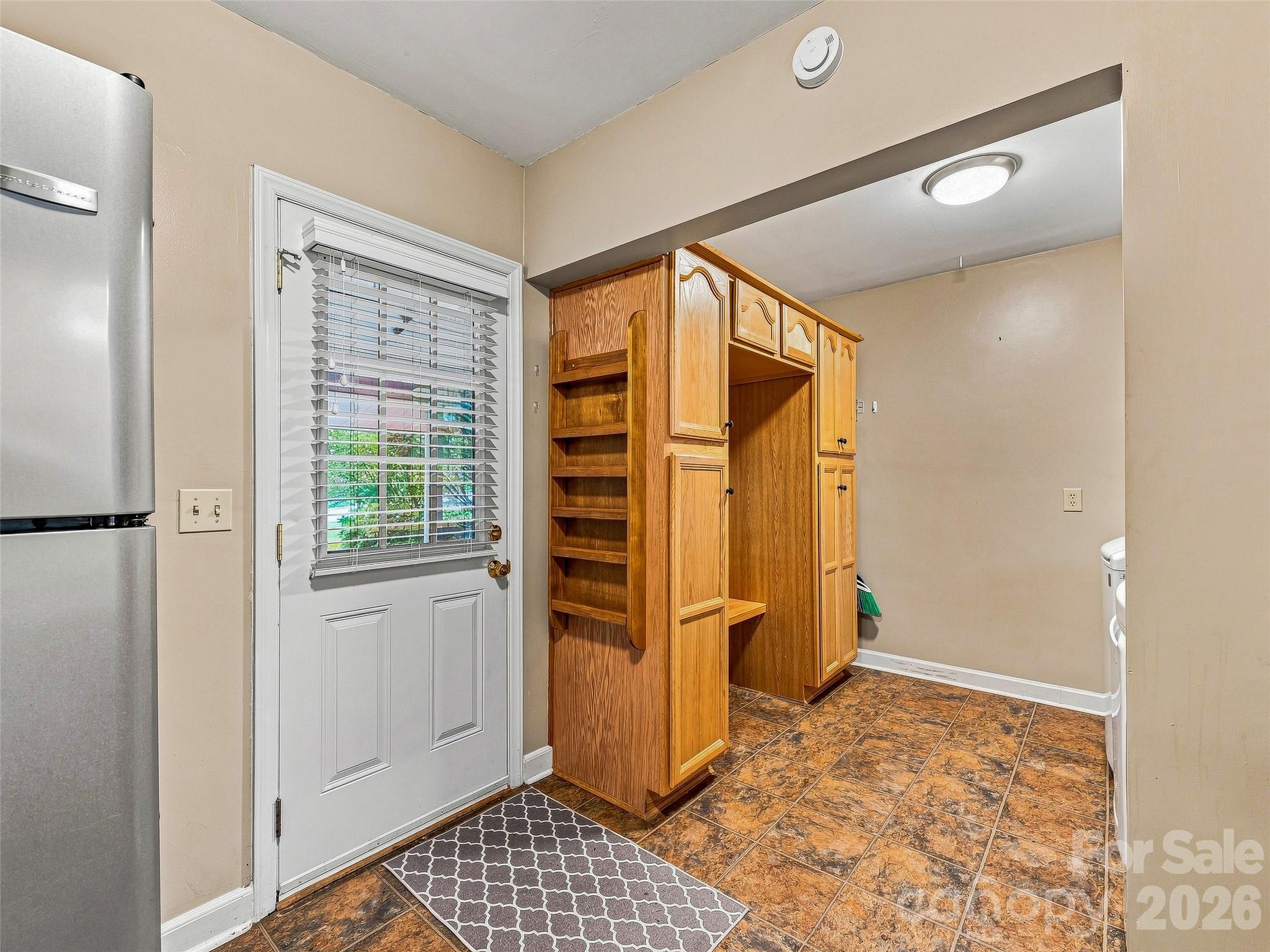 320 Kendale Court Property Photo 10