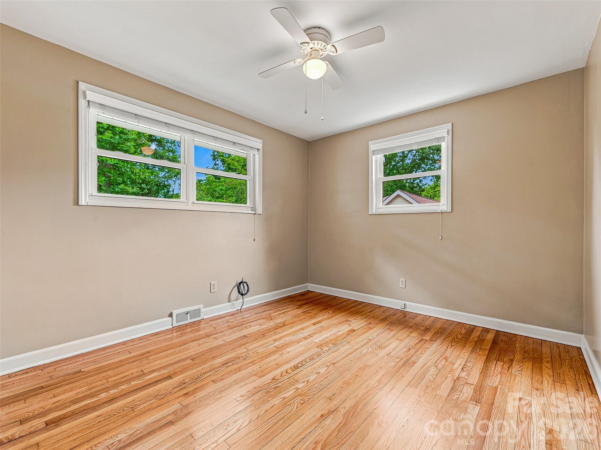 320 Kendale Court Property Photo 15