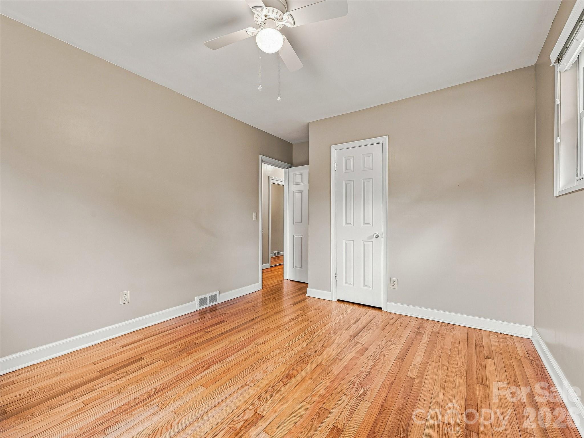 320 Kendale Court Property Photo 16