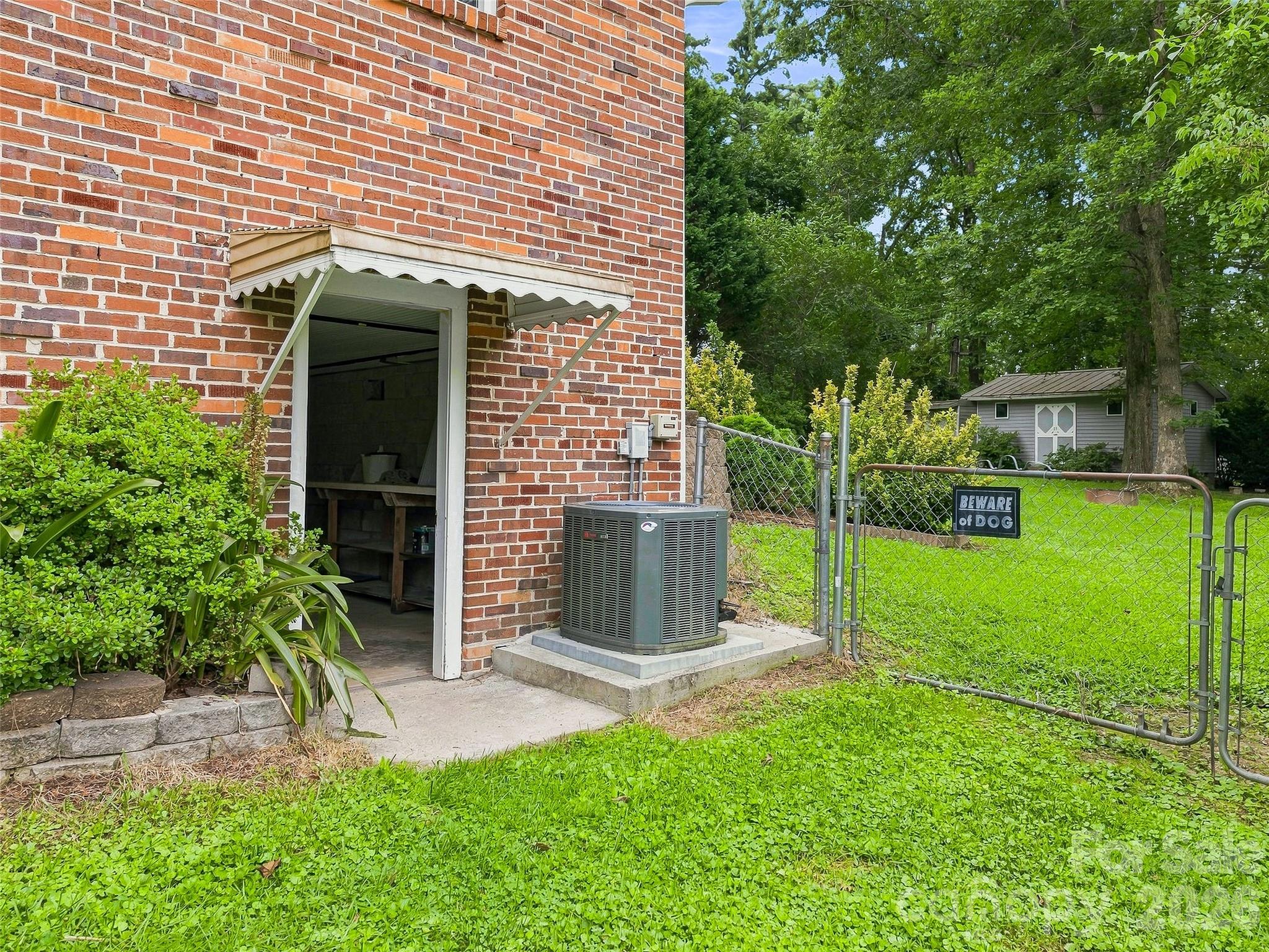 320 Kendale Court Property Photo 27