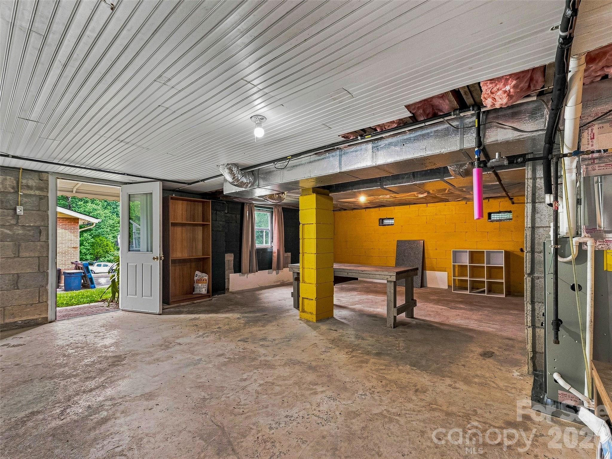320 Kendale Court Property Photo 28