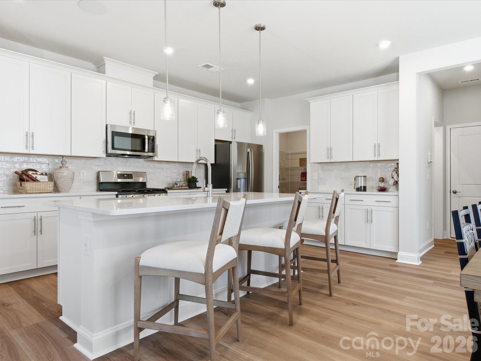 416 Nash Street Property Photo 8
