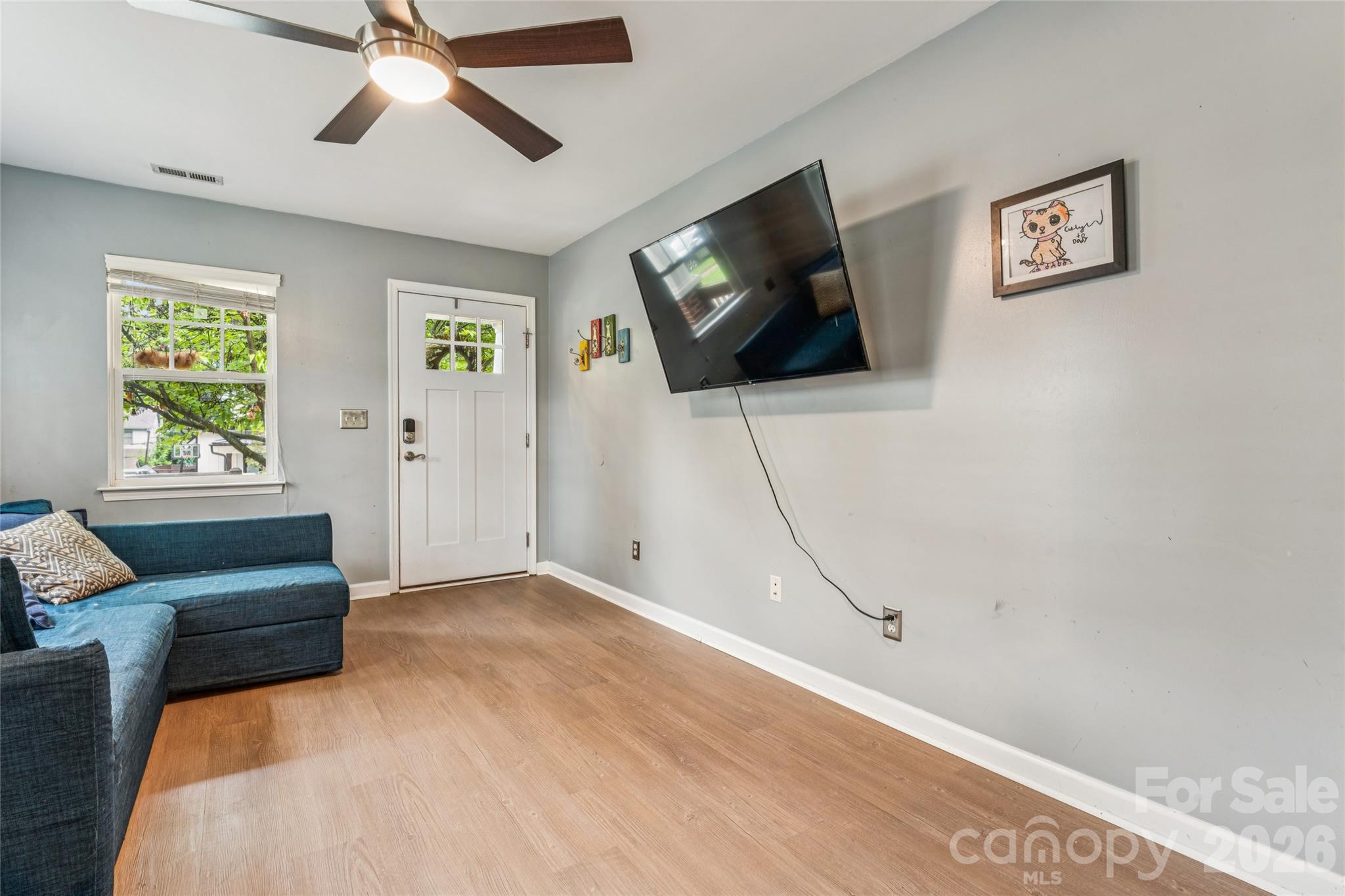 114 N Turner Avenue Property Photo 6