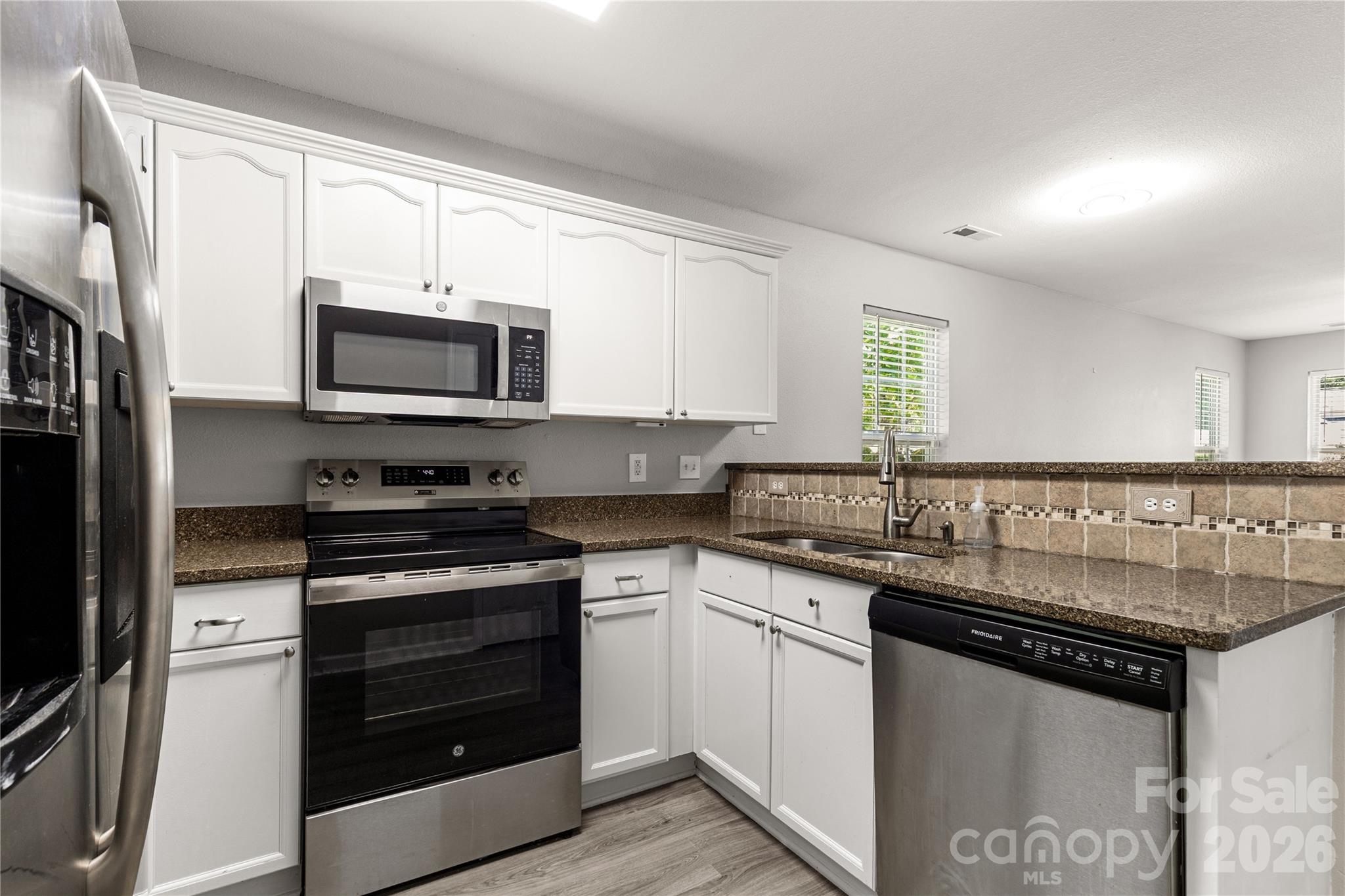 952 Olde Towne Way Property Photo 15