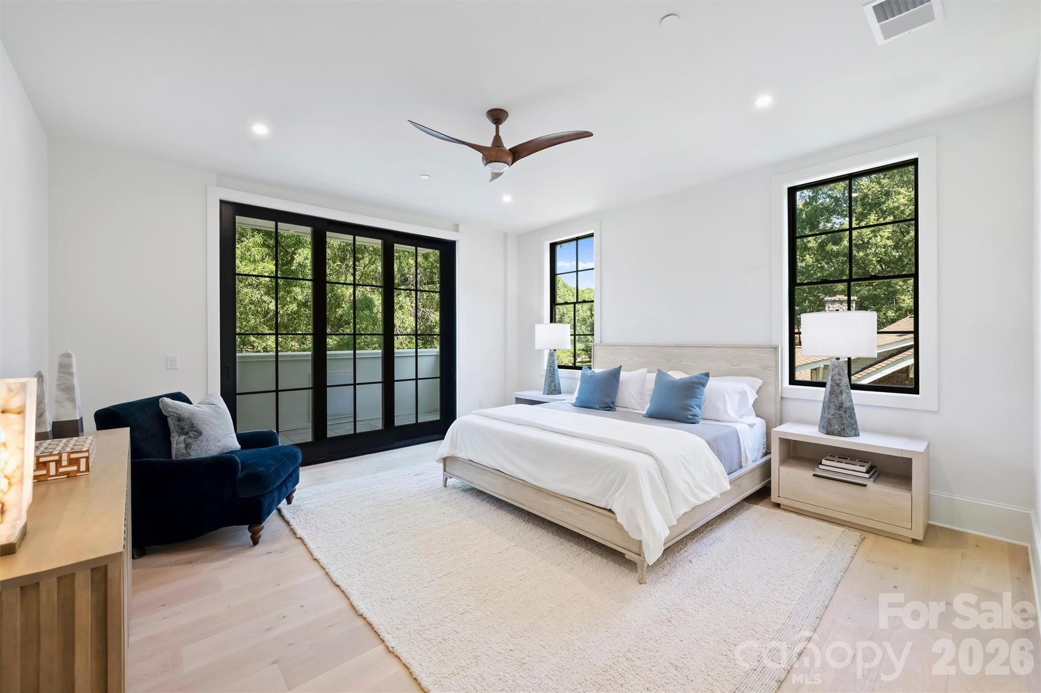 409 Queens Road 301 Property Photo 30