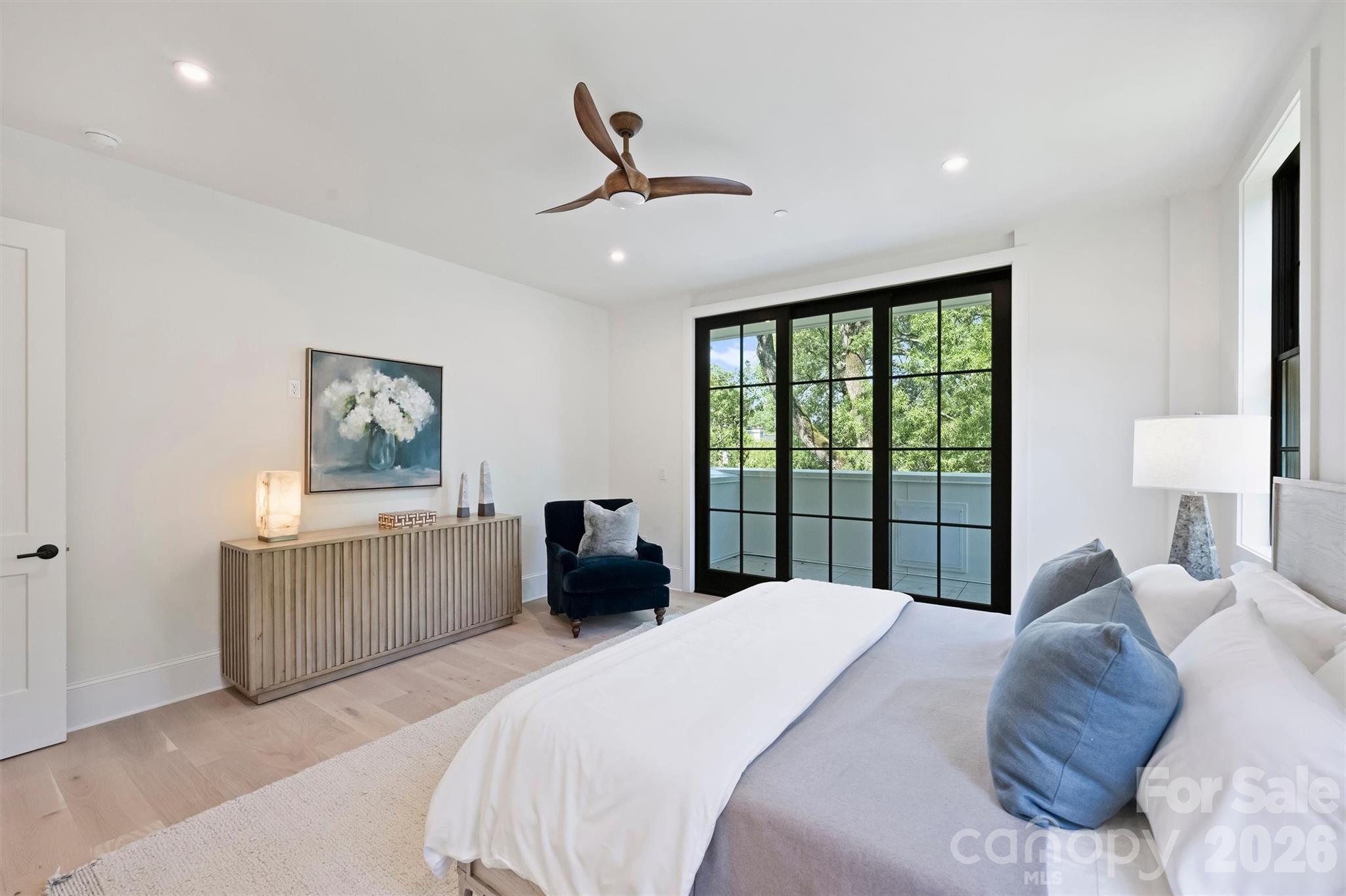 409 Queens Road 301 Property Photo 33