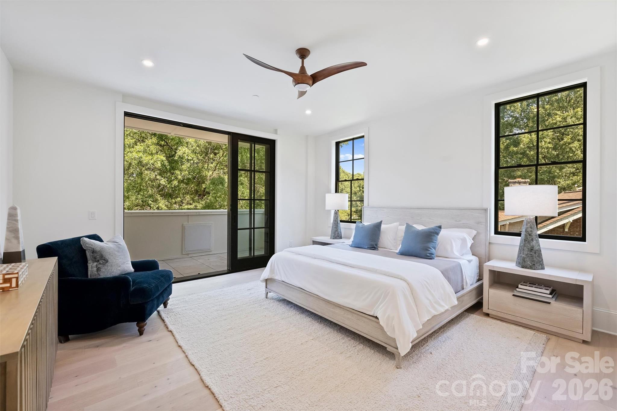 409 Queens Road 301 Property Photo 35