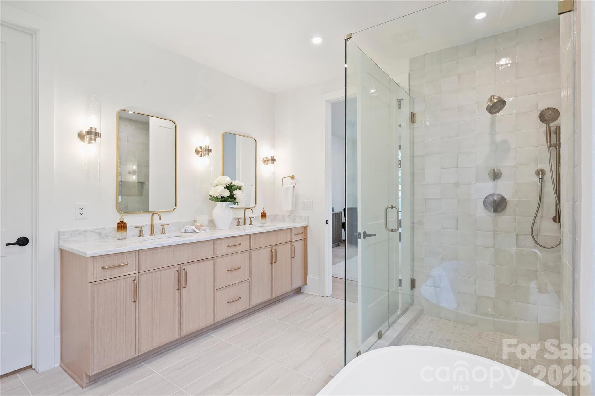 409 Queens Road 301 Property Photo 39