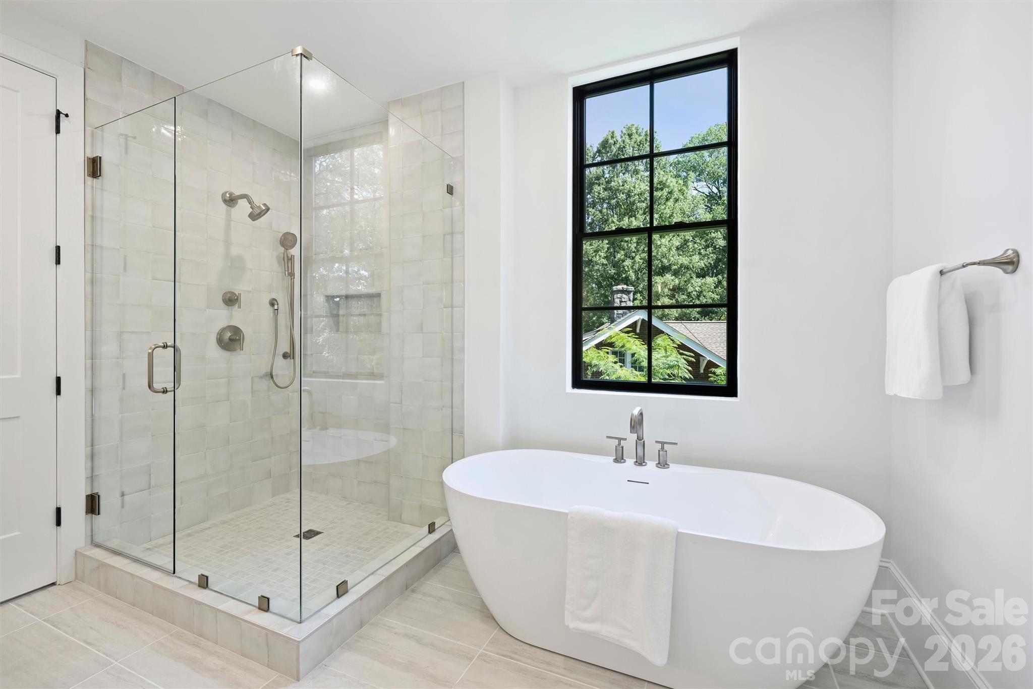 409 Queens Road 301 Property Photo 41