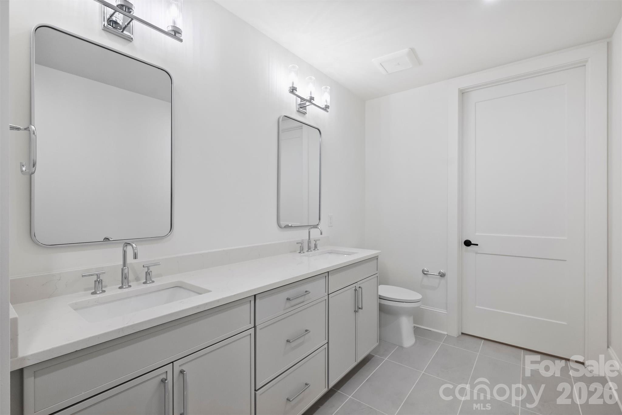 409 Queens Road 301 Property Photo 44